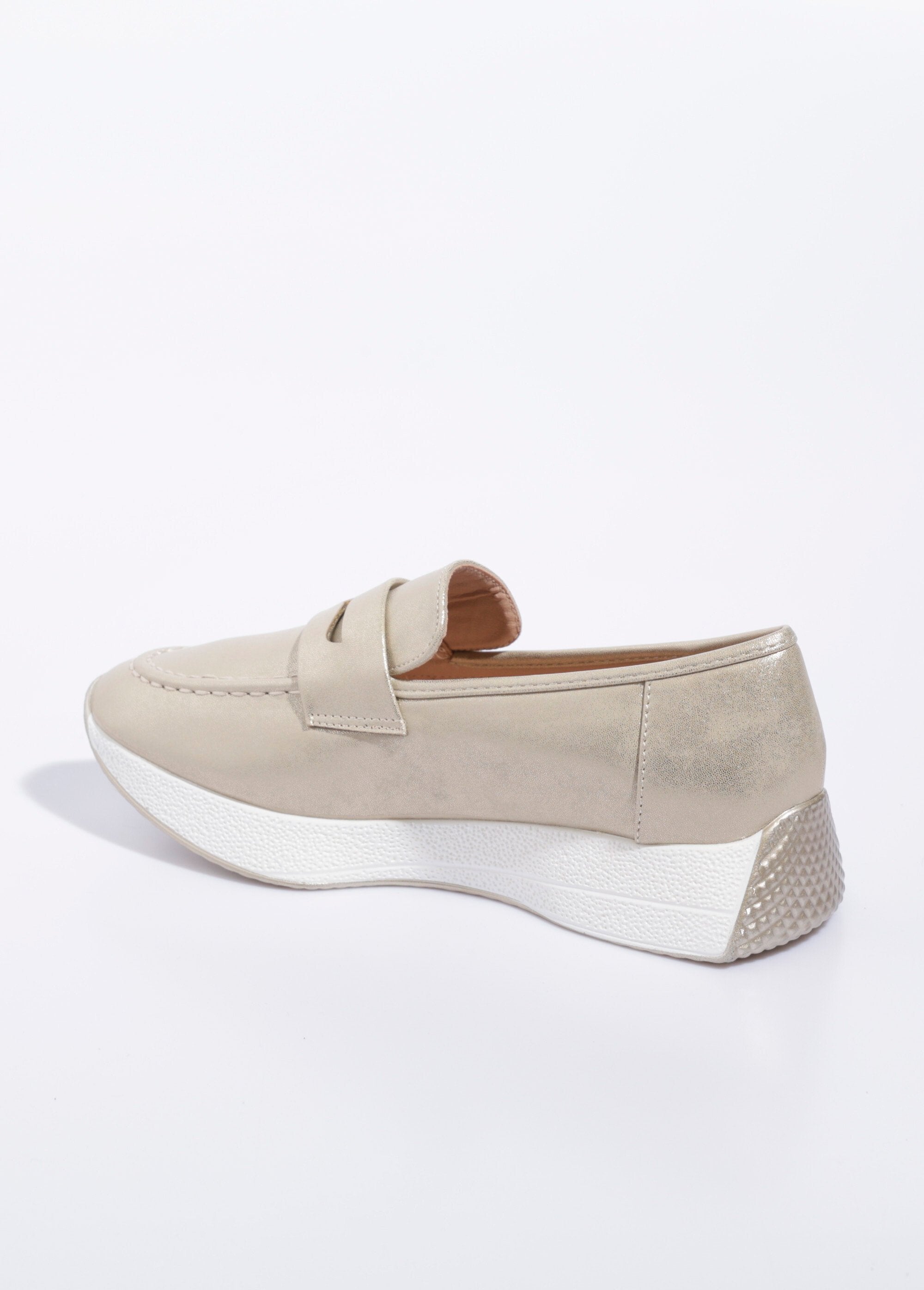 Mocassins_met_contrasterende_plateauzool_Dore_DO1_slim
