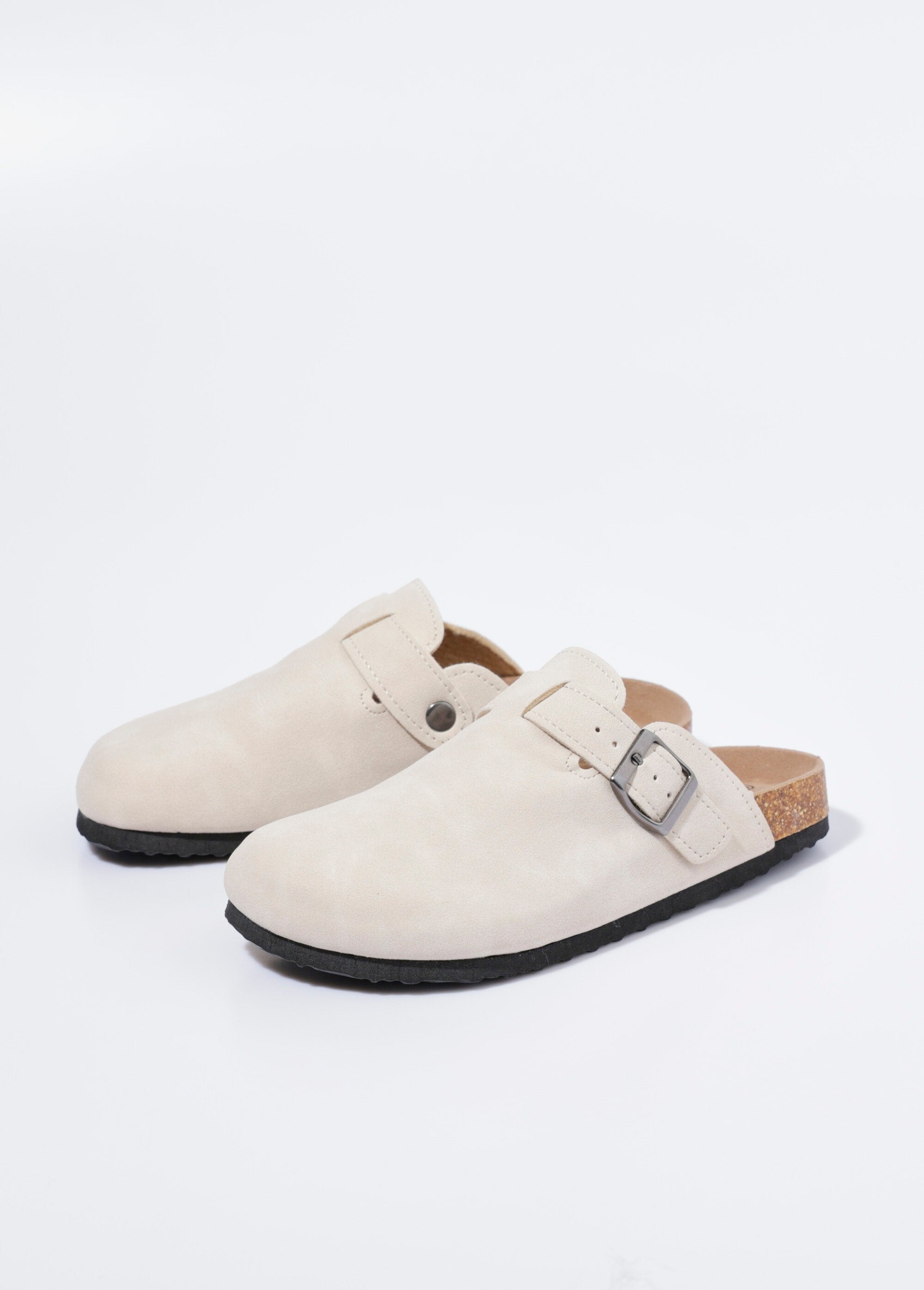 Muiltjes_met_gesp_en_anatomische_zool_Beige_DE1_slim