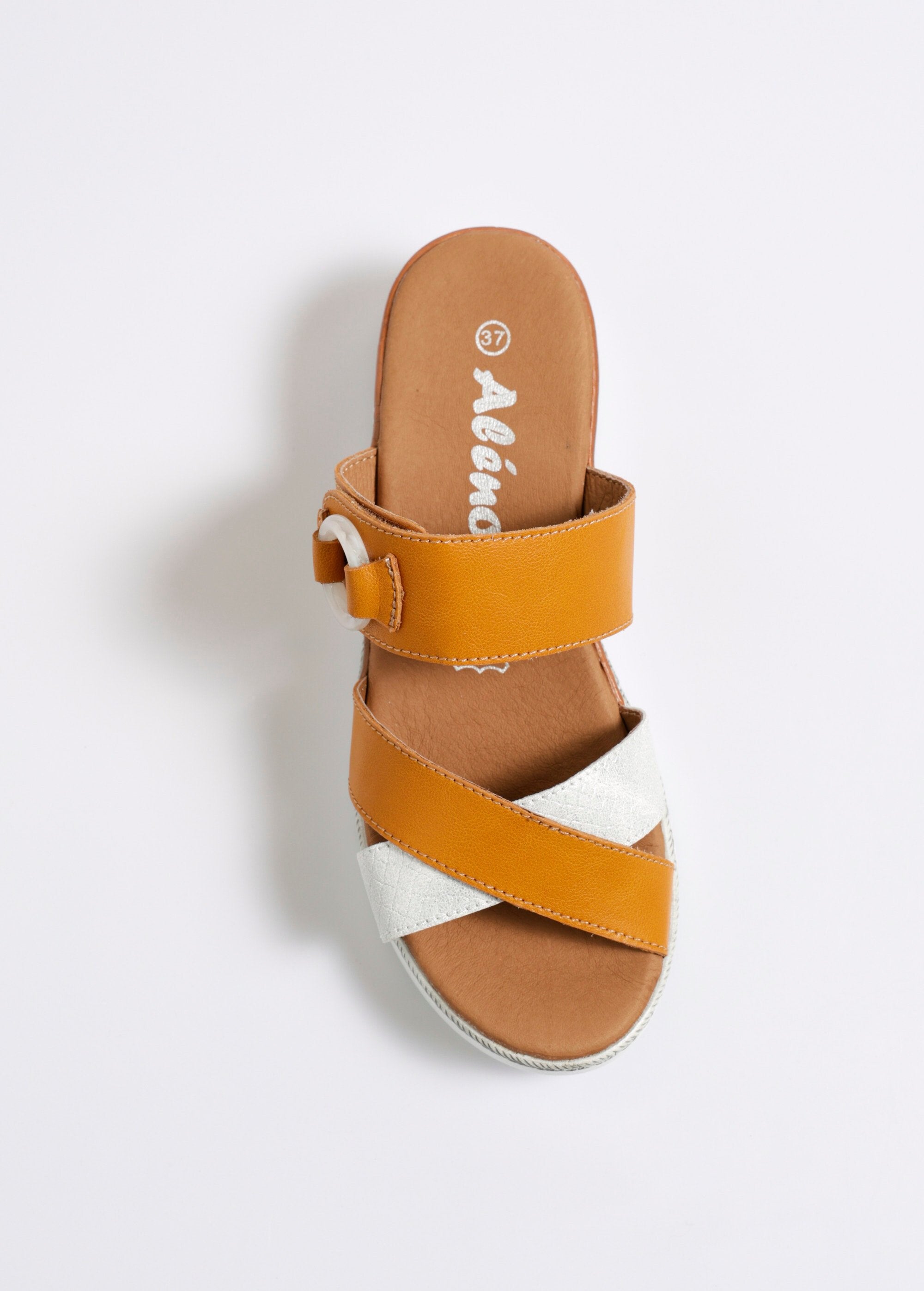 Plateau_muiltjes_met_python-effect_Jaune_OV1_slim