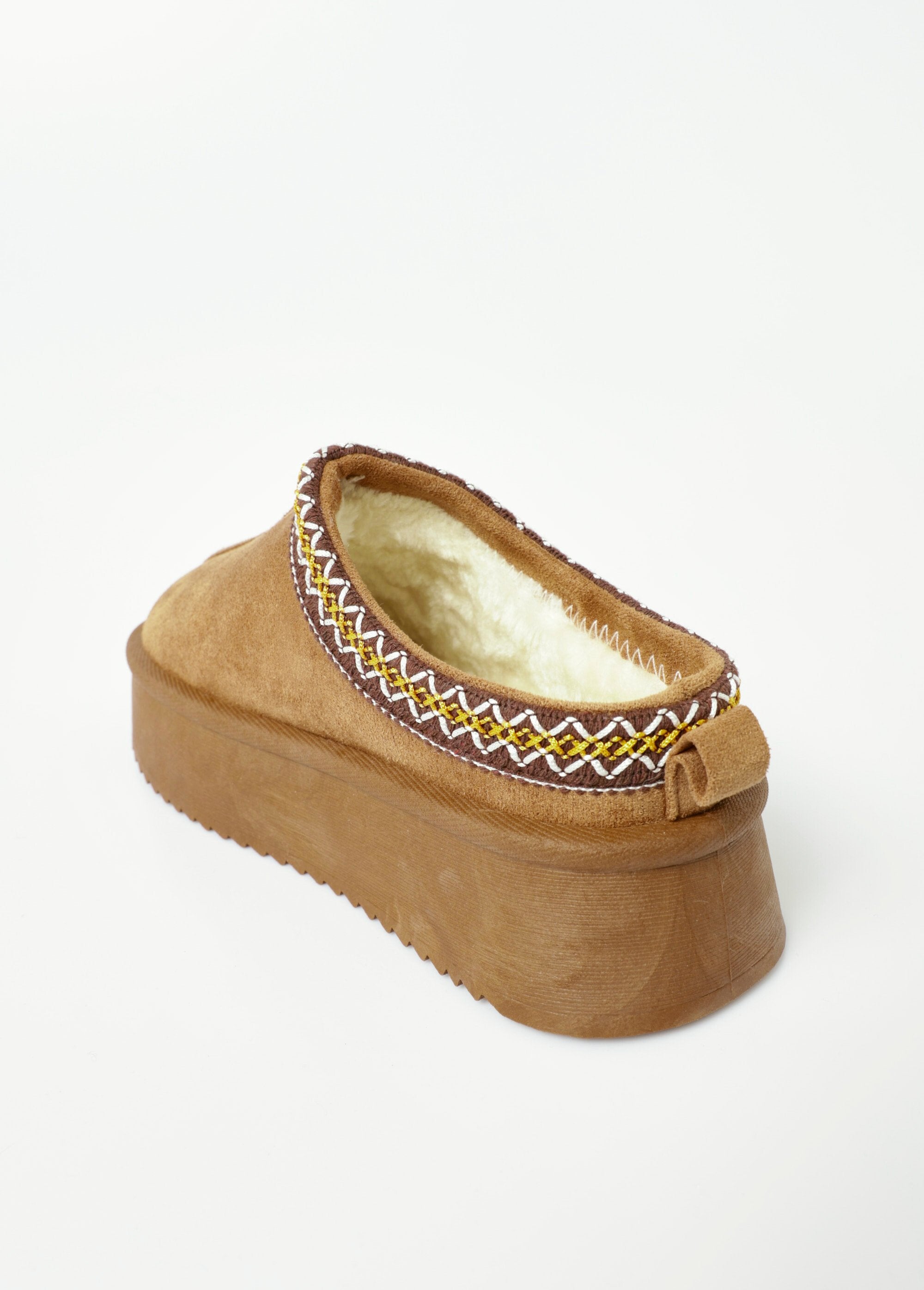 Suède_muiltjes_met_voering_en_sleehak_Camel_DO1_slim