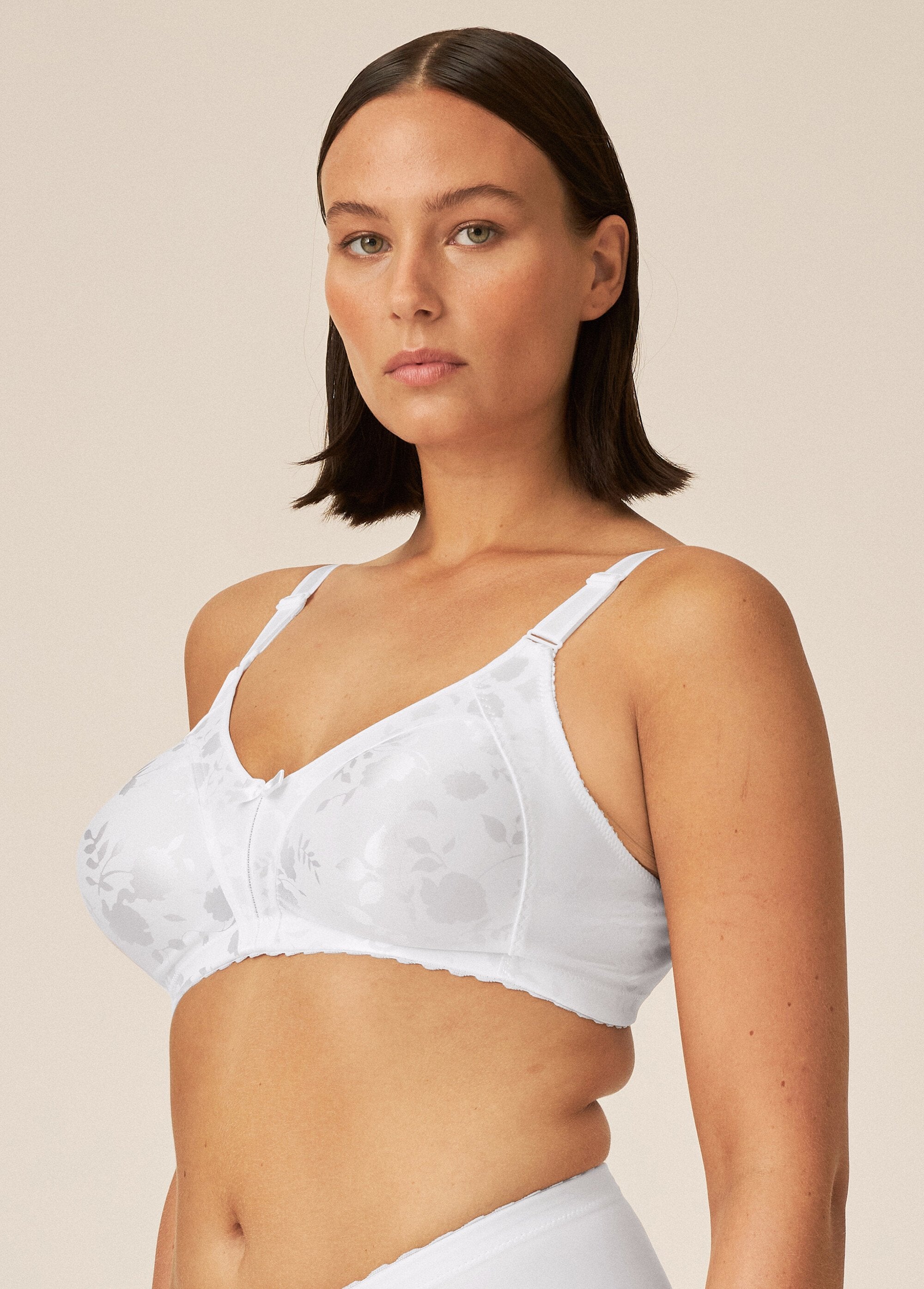 Soutien-gorge_sans_armatures_minimiseur_Blanc_DR1_slim