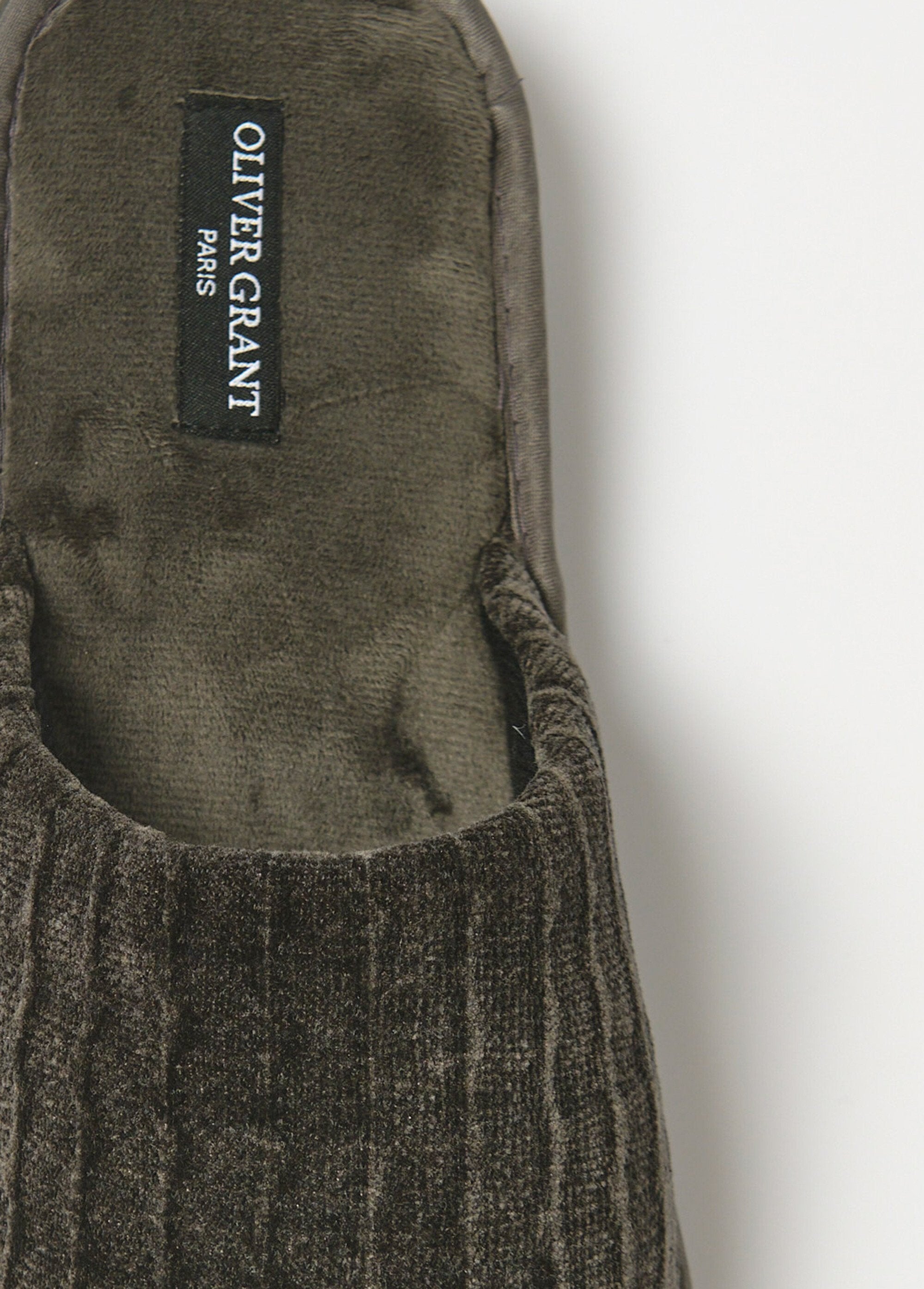 Fluwelen_muiltjes_Gris_fonce_DE1_slim