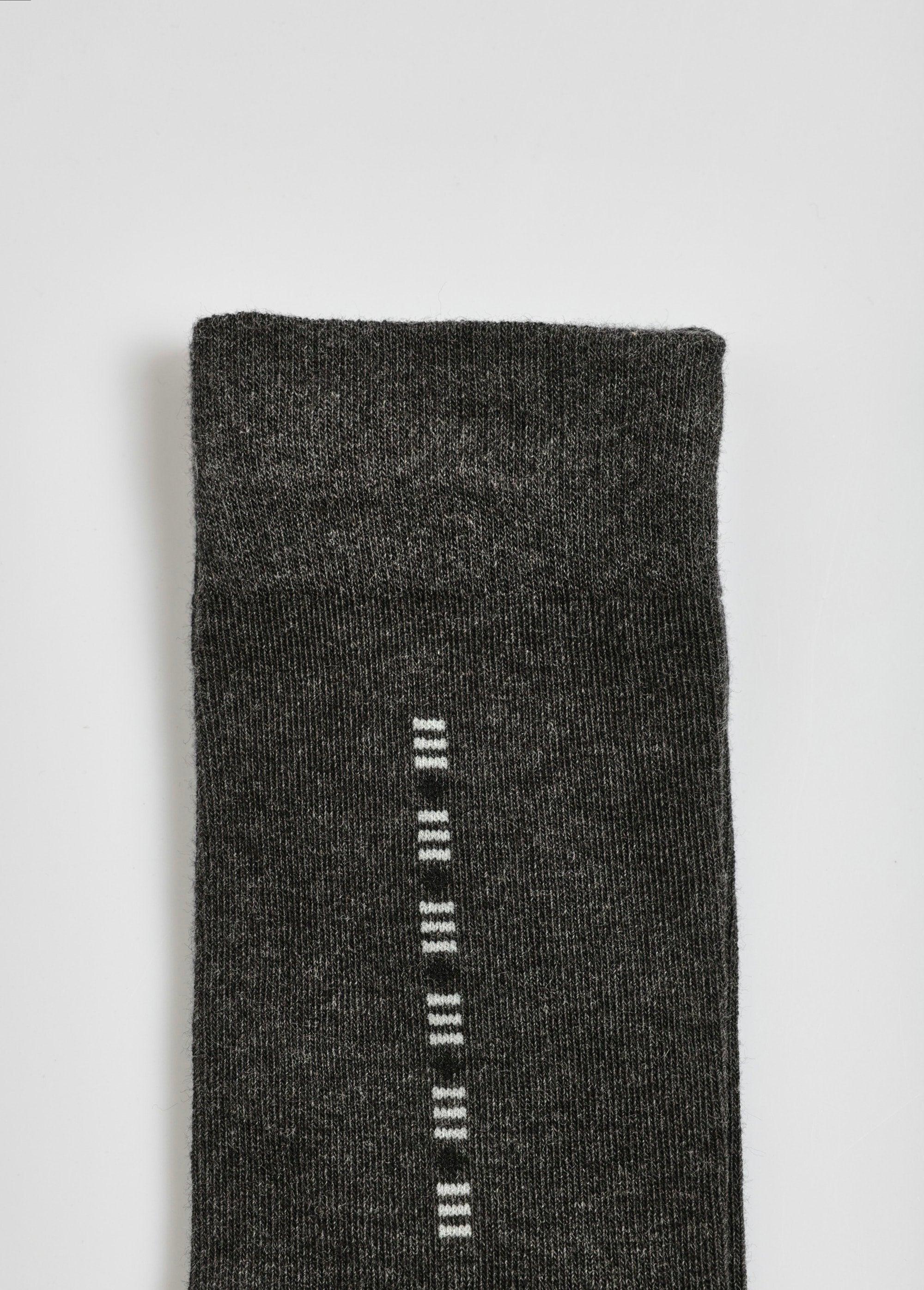 Paar_sokken_met_patroon_Assortis_noir_DE4_slim