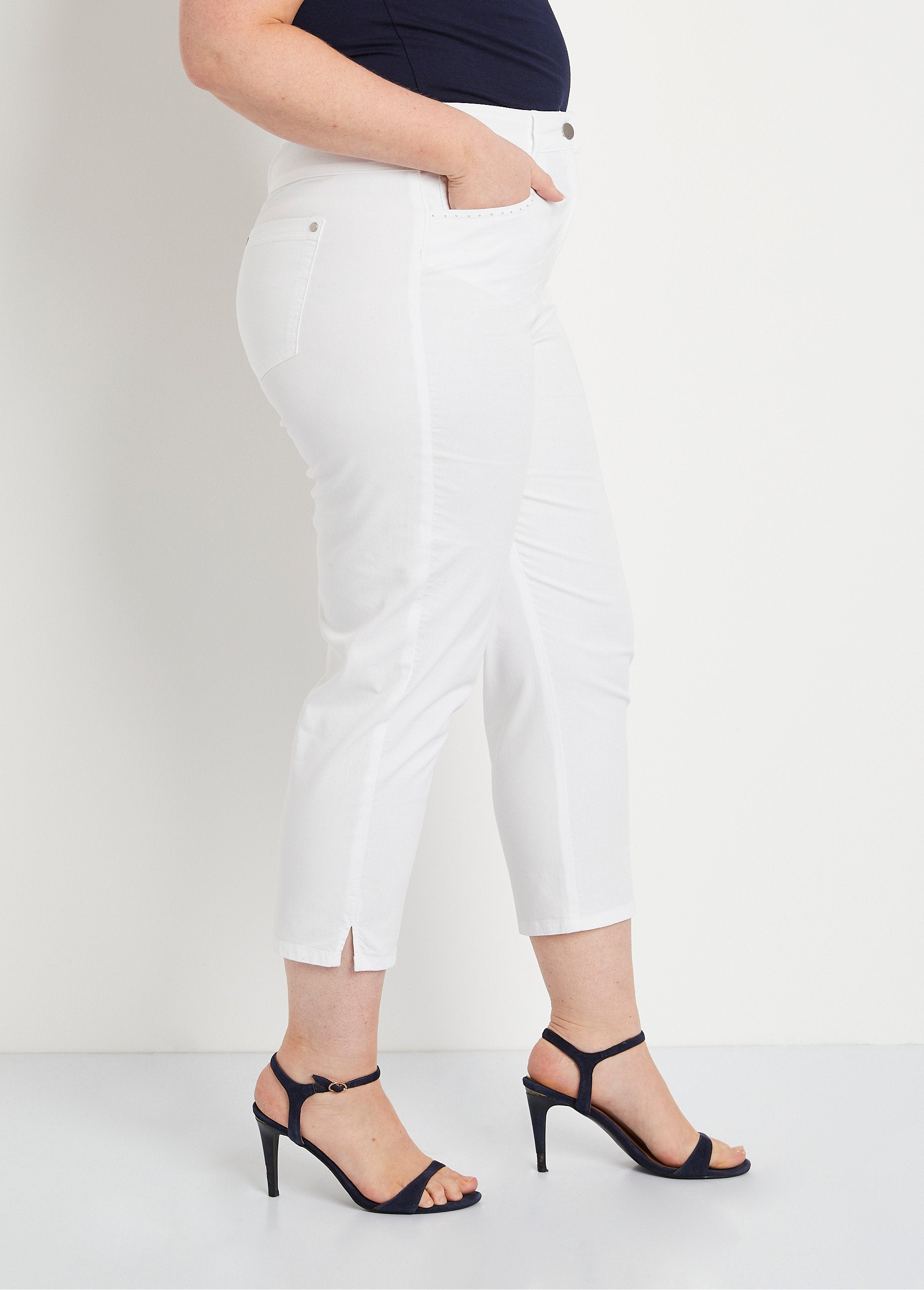 Broek_met_elastische_tailleband_5_zakken_WIT_DR1_curvy