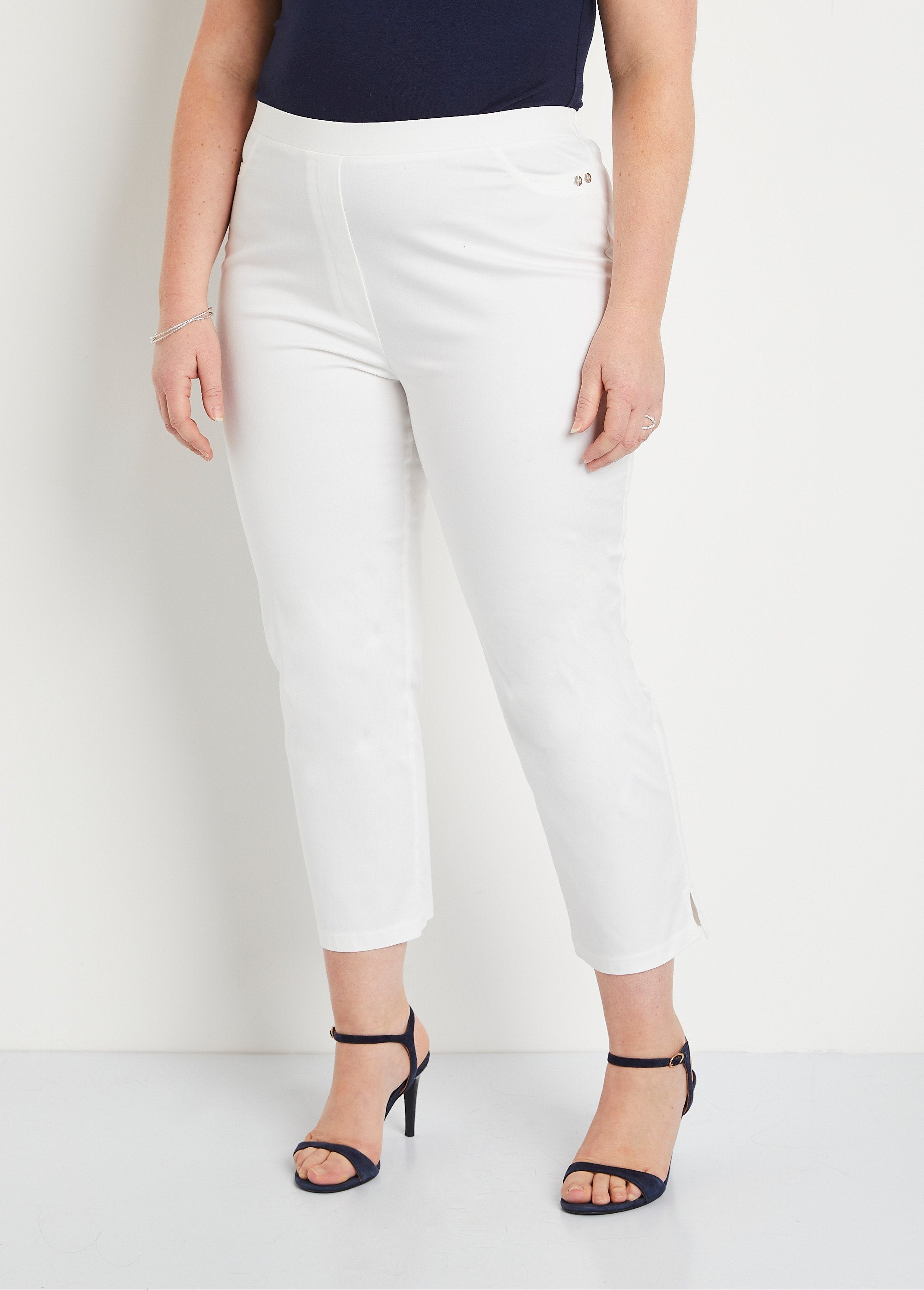 Pantacourt_taille_semi_élastiquée_satin_Blanc_FA1_curvy
