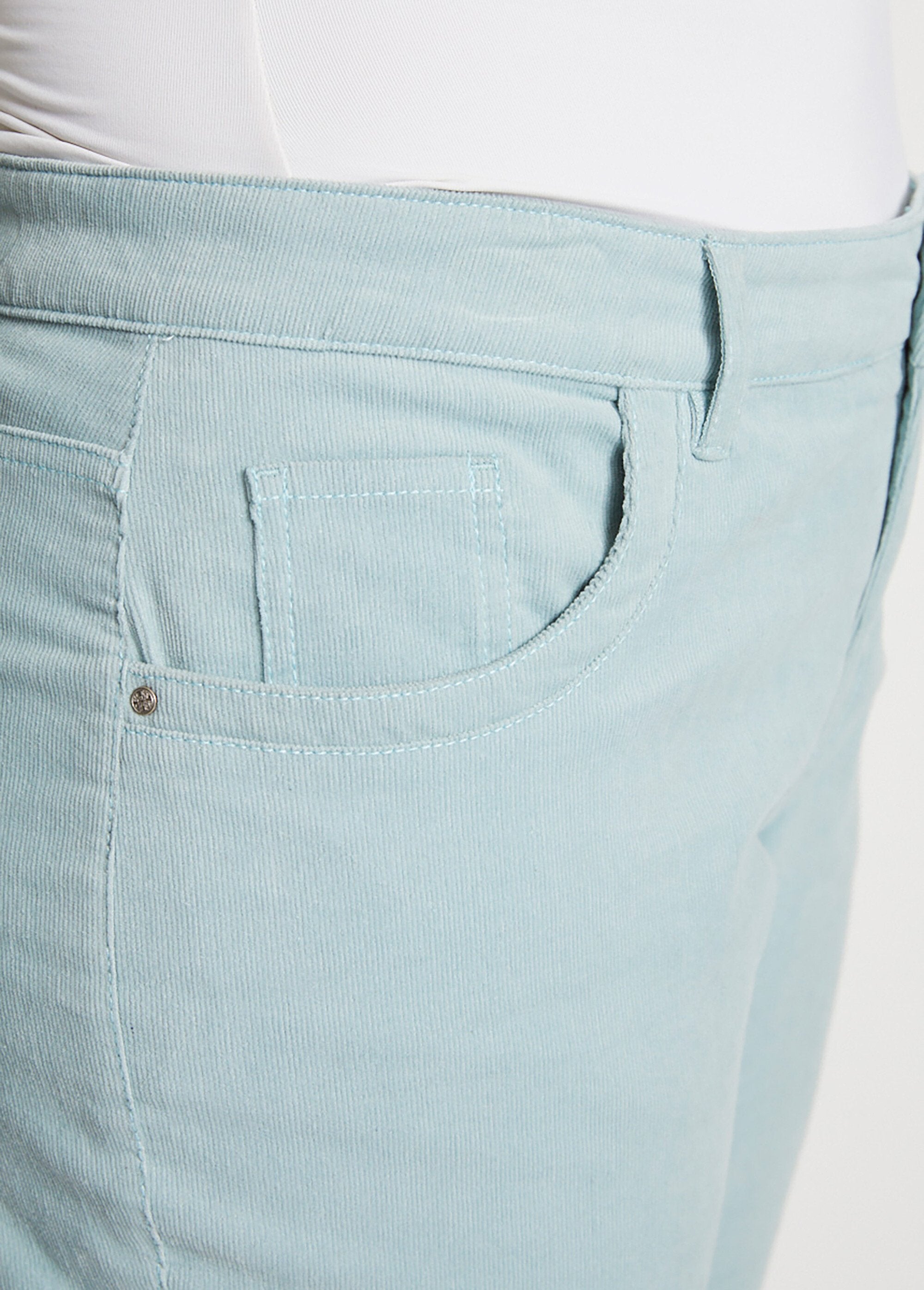 Pantalon_5_poches_velours_milleraies_Vert_d'eau_DE2_curvy