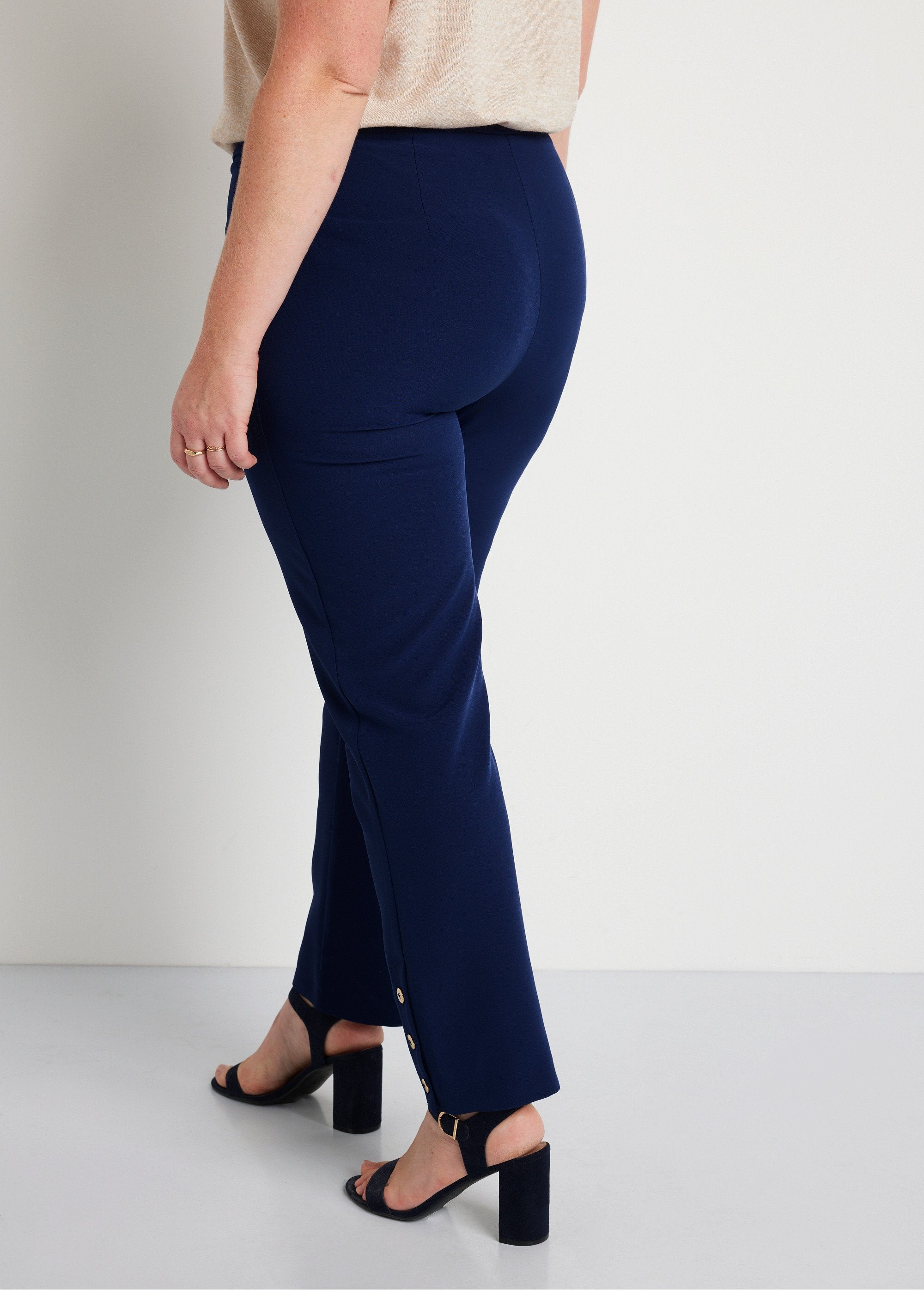 Pantalon_droit_7/8e_uni_infroissable_Bleu_marine_DO1_curvy