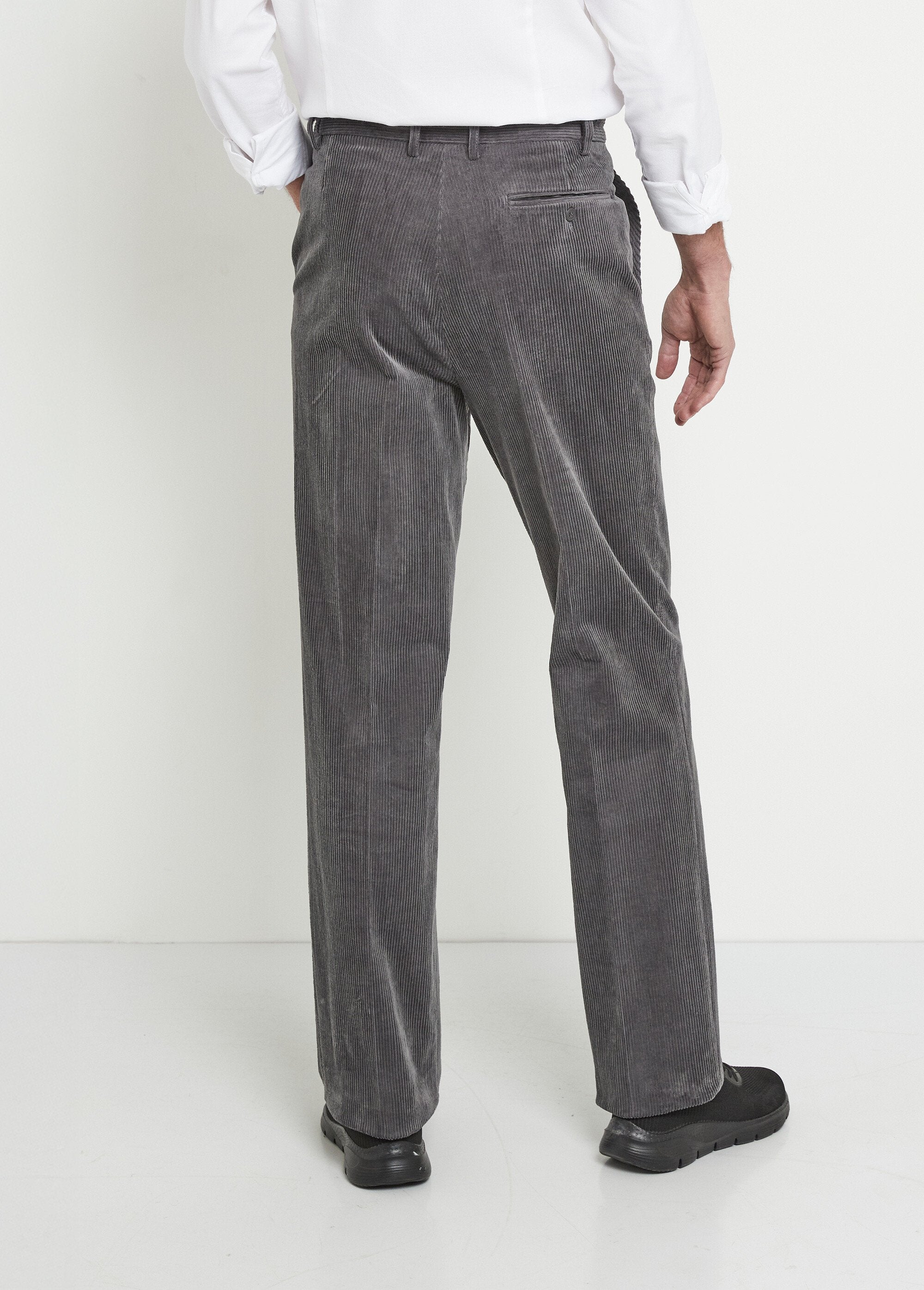 Rechte_broek_met_comfortabele_elastische_tailleband_Velours_gris_DO1_slim