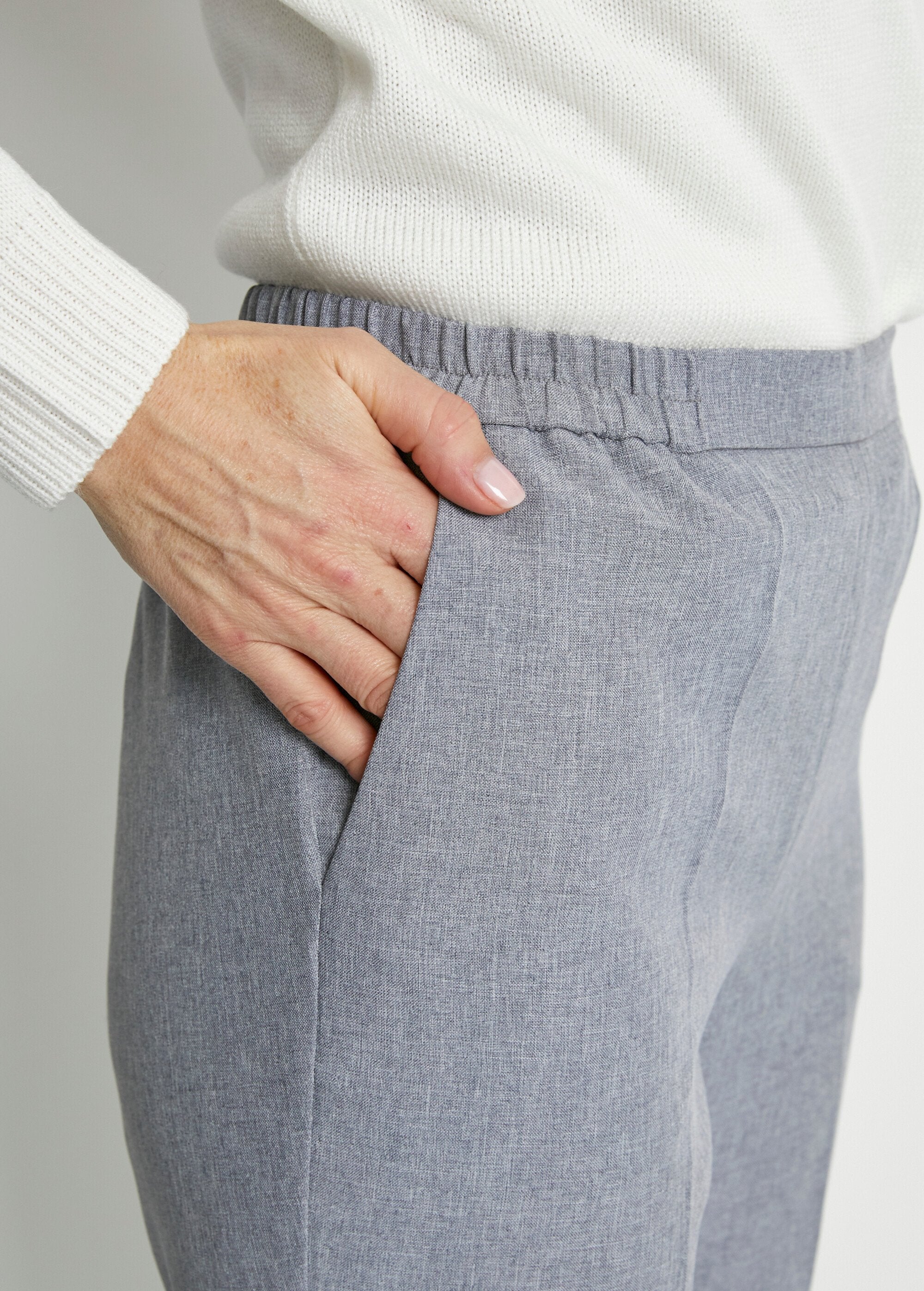 Pantalon_droit_ceinture_semi-élastiquée_Argent_DE1_slim