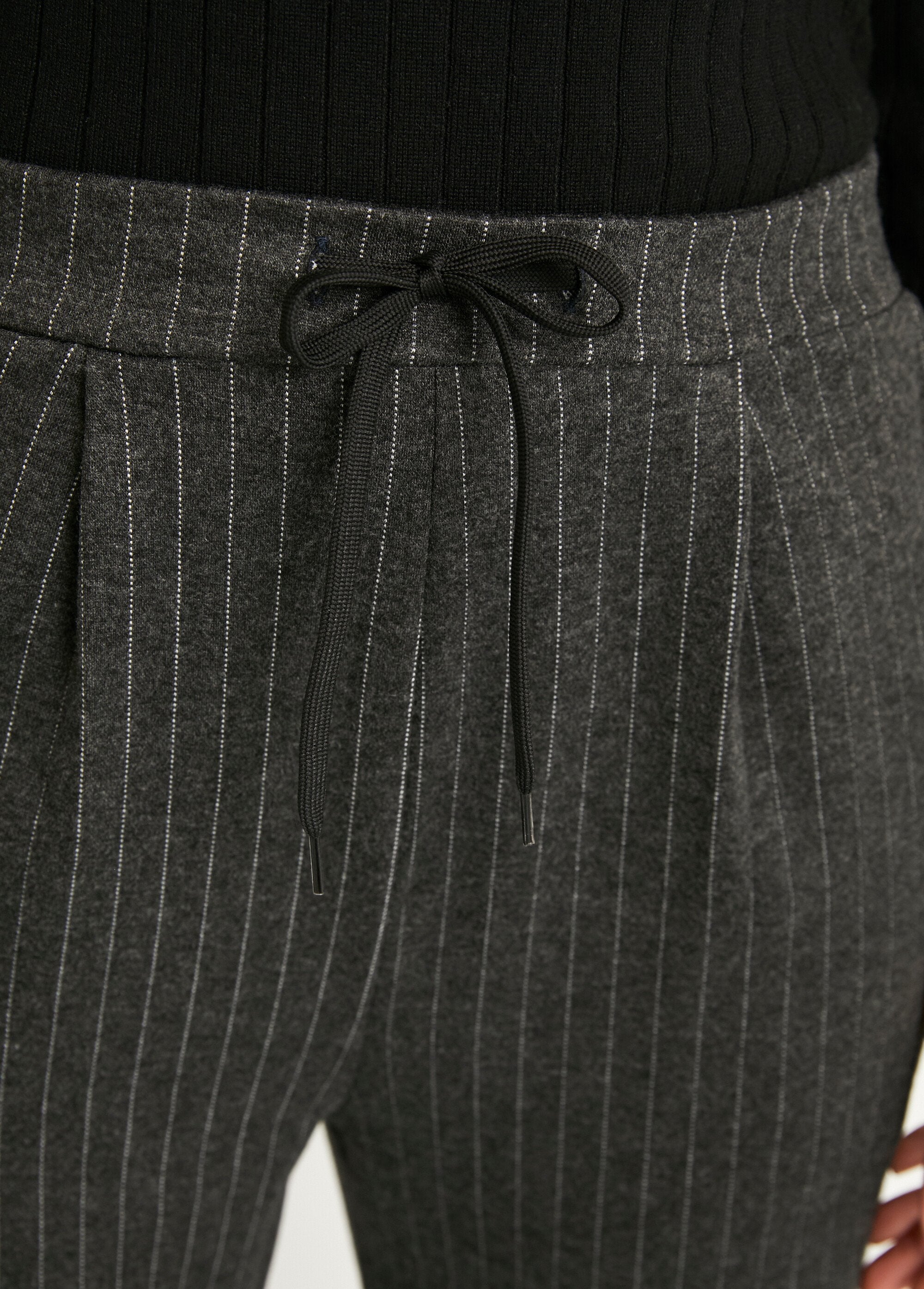 Pantalon_droit_taille_élastiquée_maille_stretch_Gris_raye_DE2_slim
