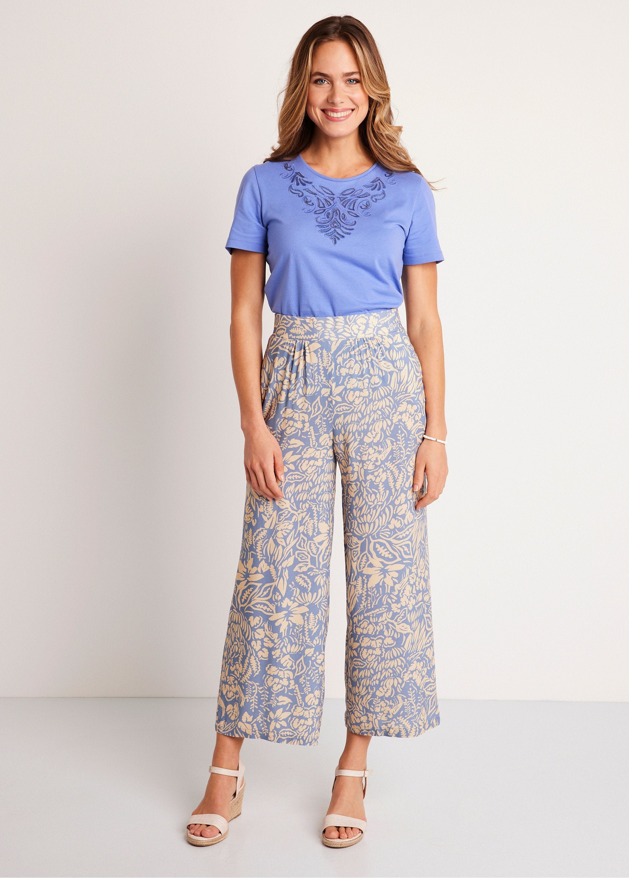 Pantalon_large_taille_élastiquée_fleuri_ou_uni_Bleu_et_ecru_SF1_slim