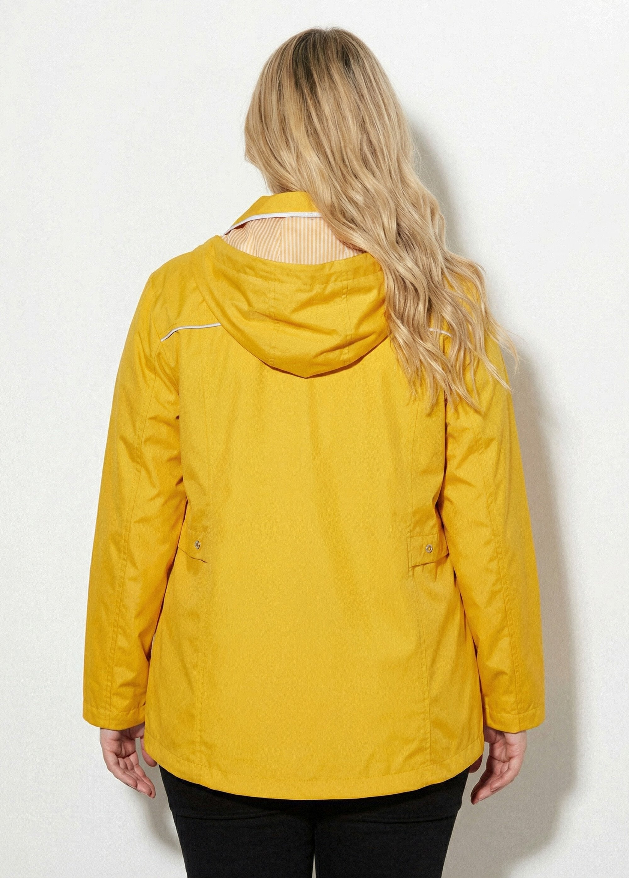 Parka_courte_zippée_Moutarde_DO1_curvy