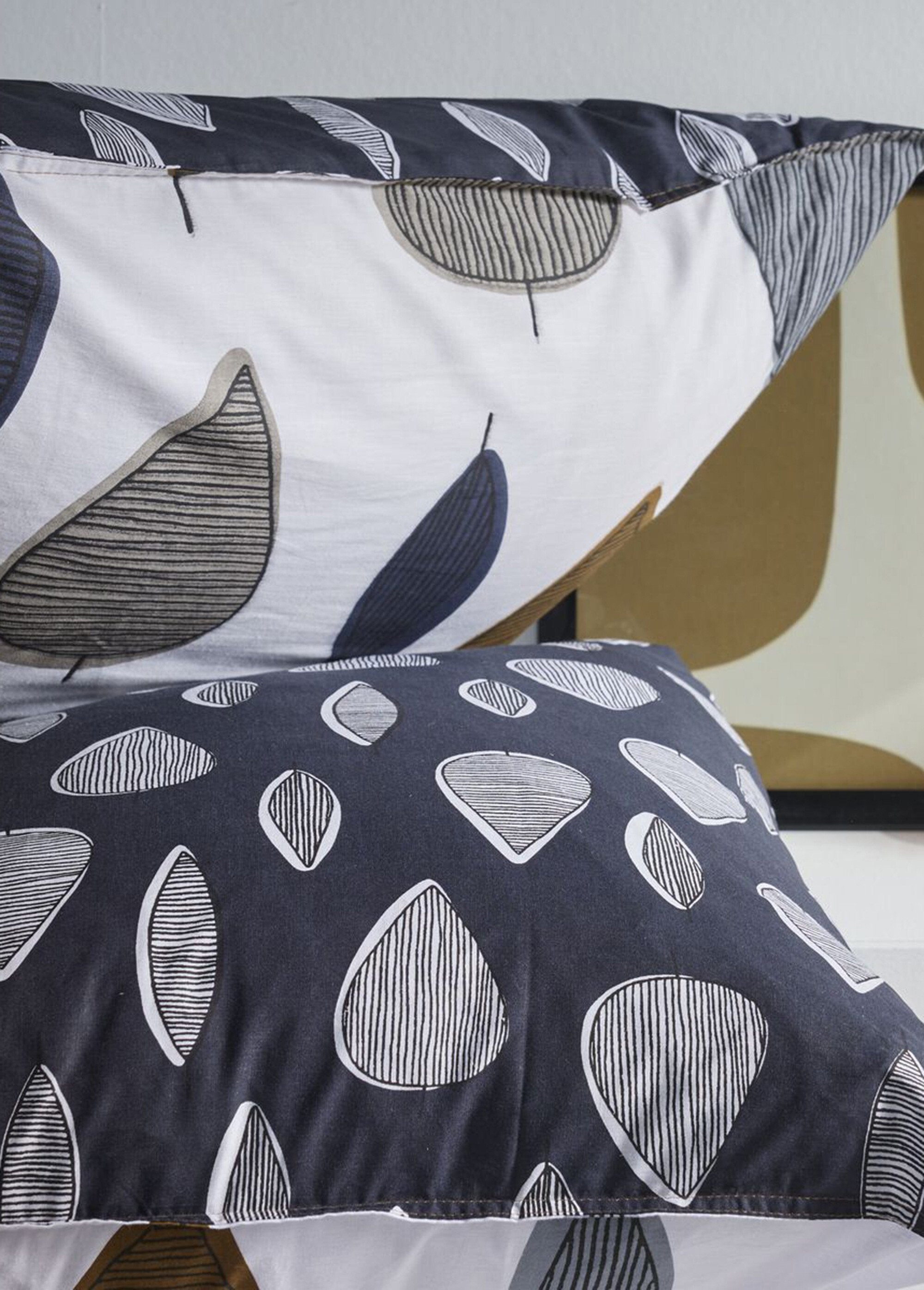 Puur_katoen_240_x_220_cm,_Trees_Blanc_et_bleu_marine_DE1_slim