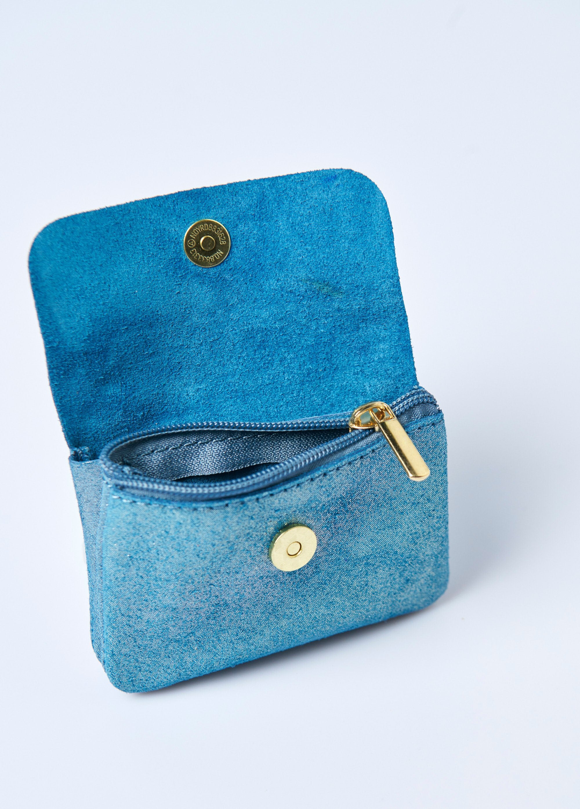 Kleine_portemonnee_met_rits_in_iriserend_leer_Bleu_irise_DE1_slim