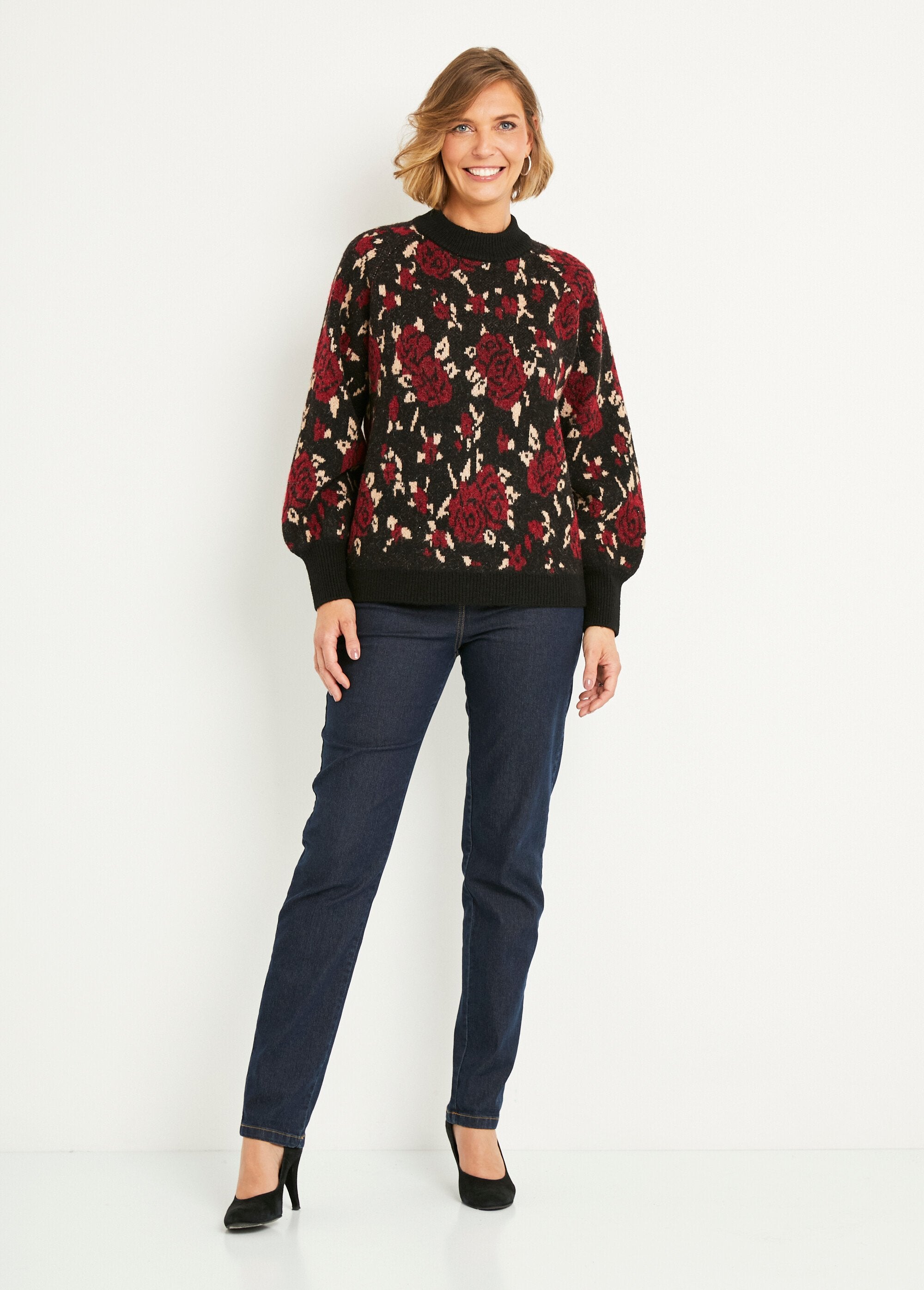Pull_chaud_col_montant_raglan_jacquard_fleuri_Noir_et_rouge_SF1_slim
