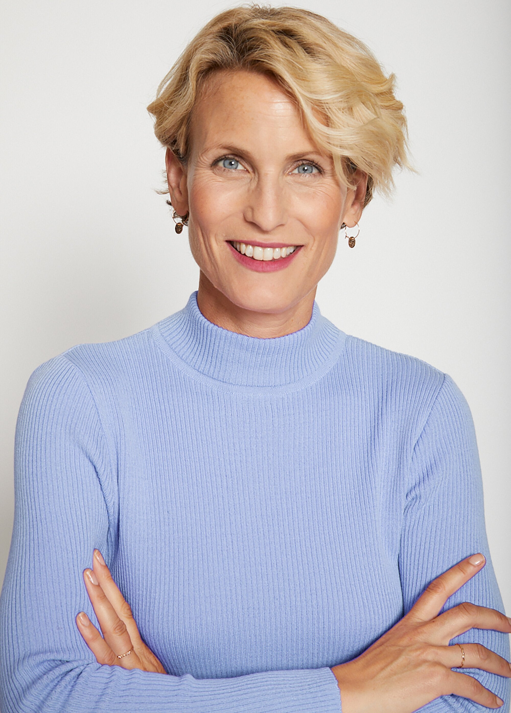 Trui_van_merinowol_met_hoge_hals_Bleu_DE1_slim