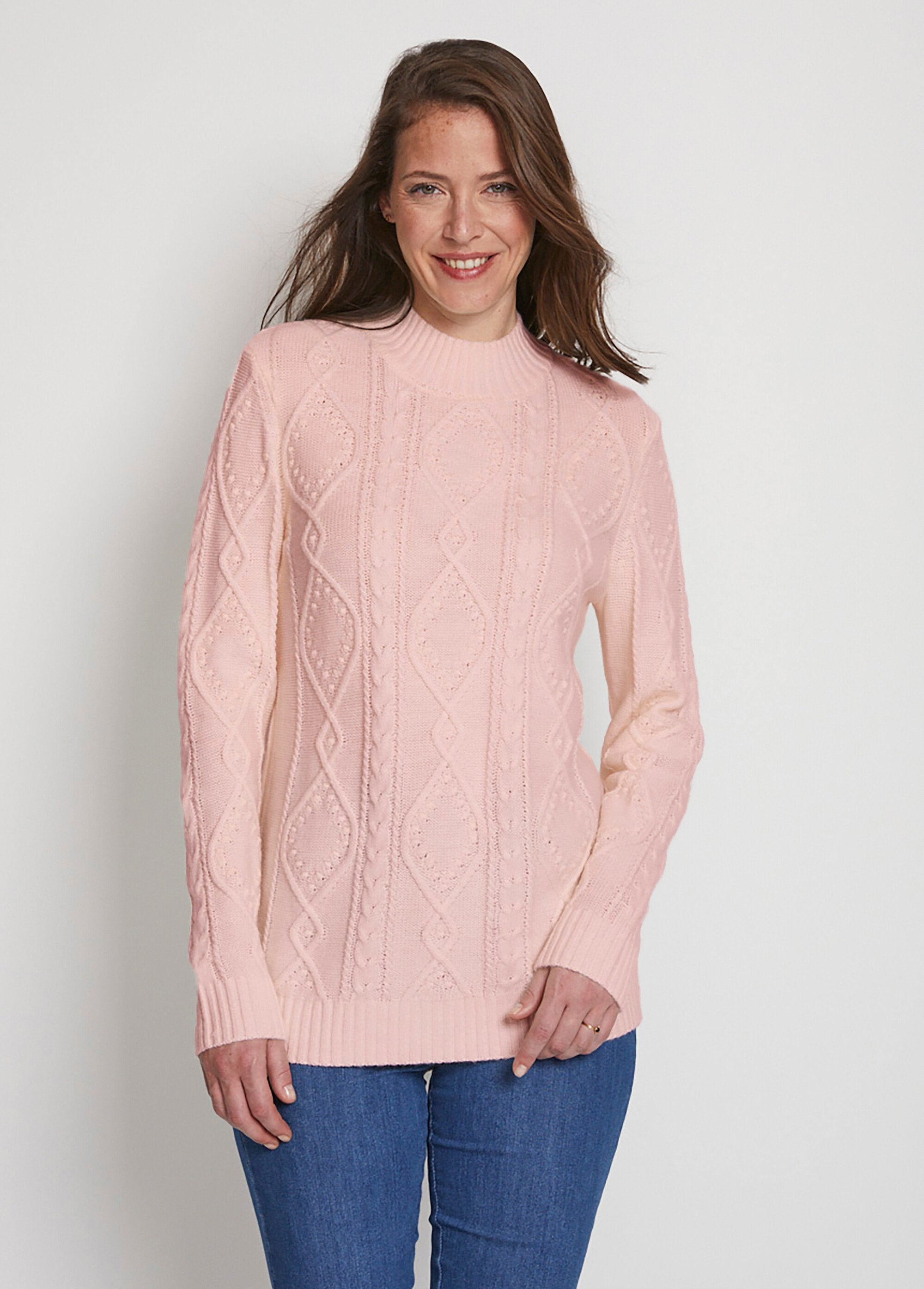 Pull_chaud_court_col_montant_torsades_Rose_FA1_slim