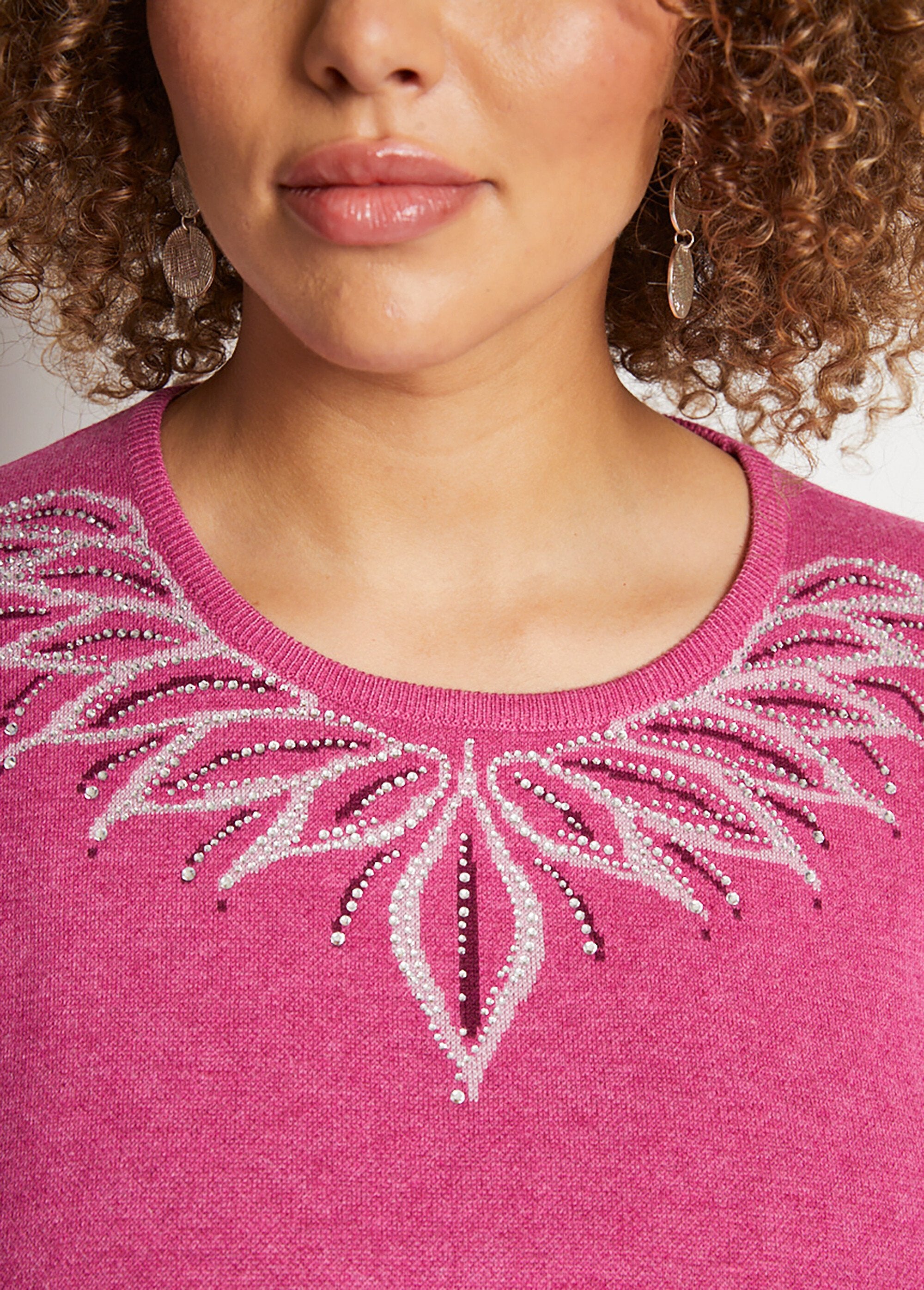 Pull_col_rond_jacquard_strassé_Cassis_DE2_curvy