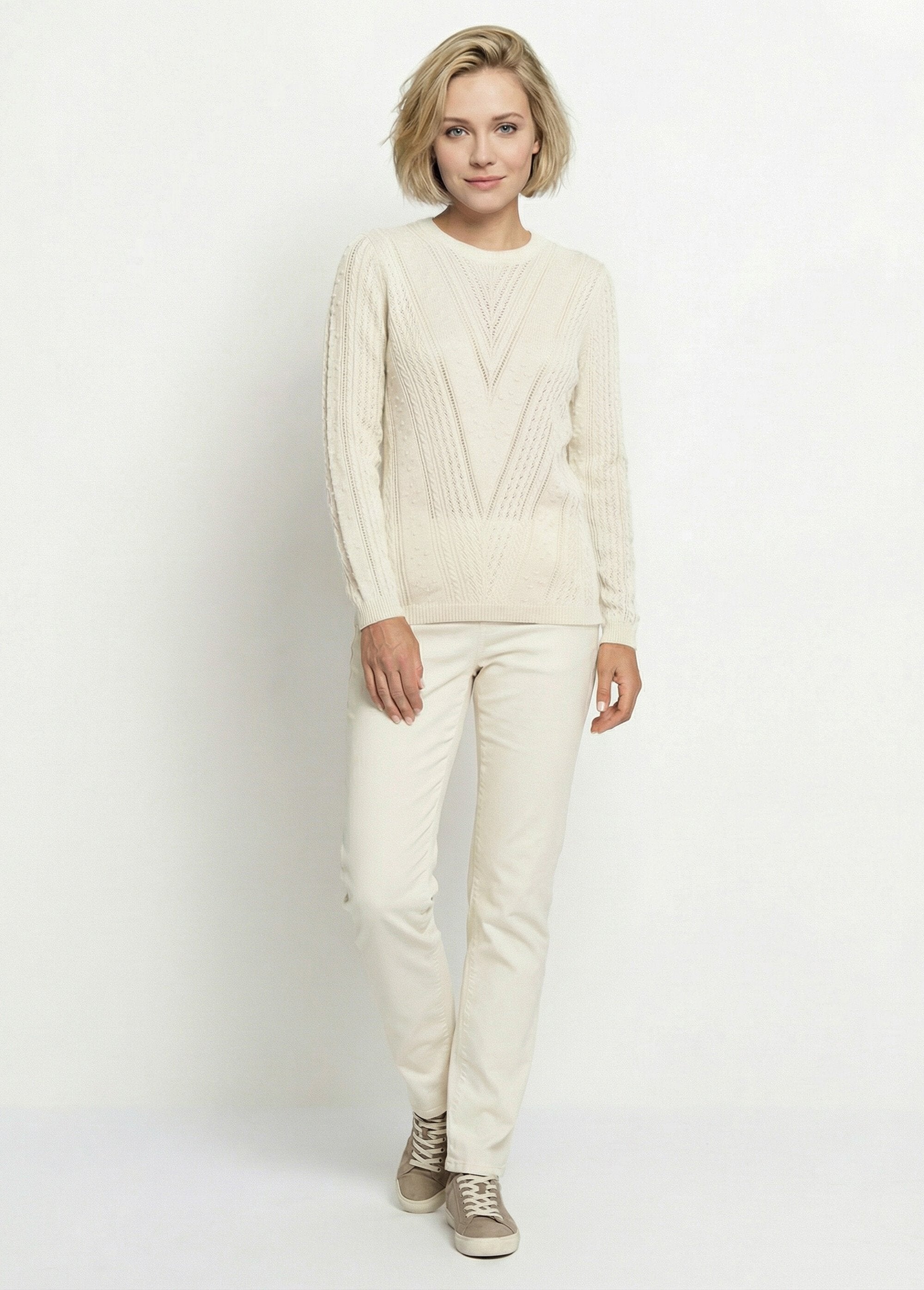 Round_neck_openwork_knit_sweater_and_balls_Ecru_SF1_slim