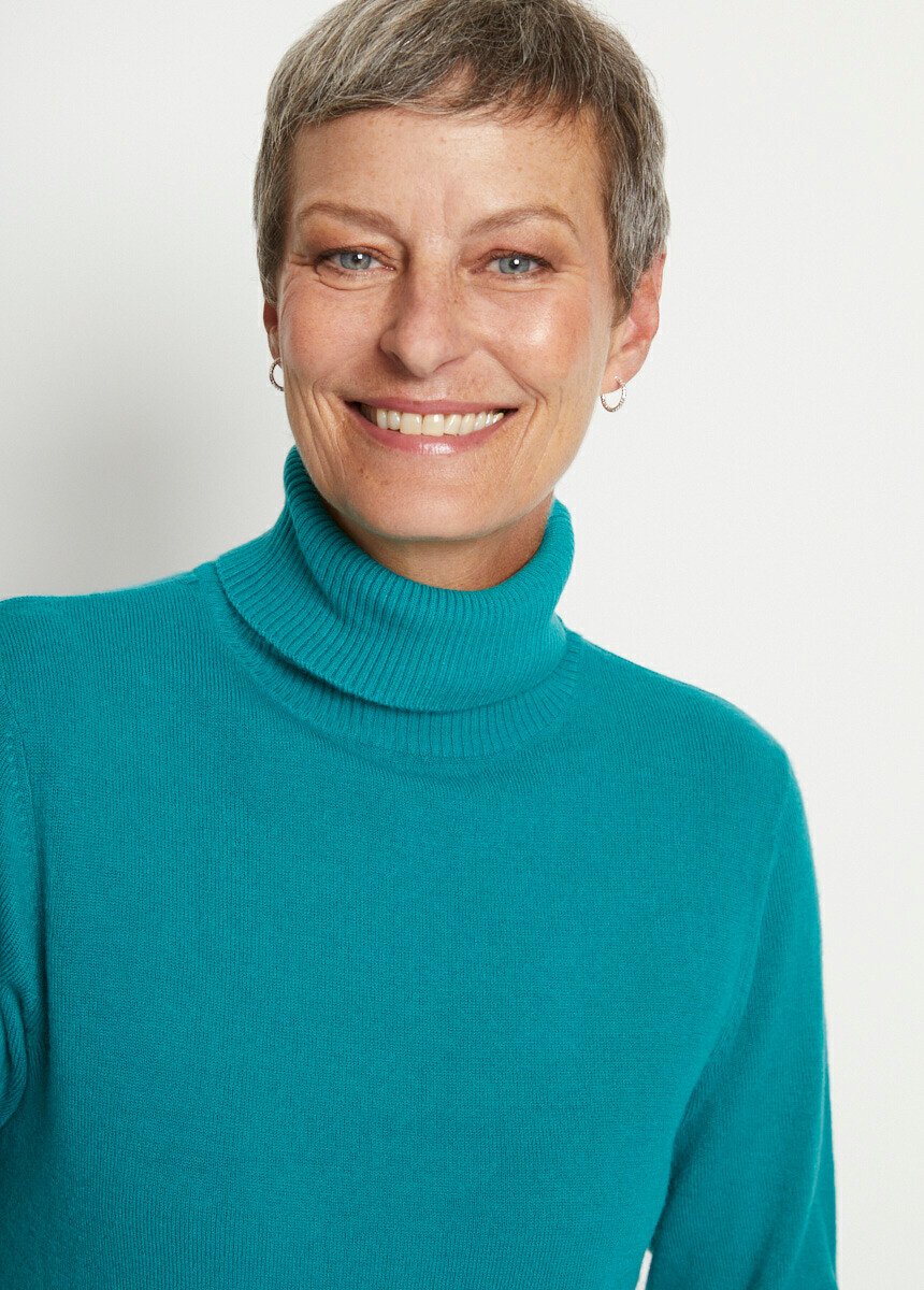 Pull_doux_col_roulé_manches_longues_Vert_DE1_slim