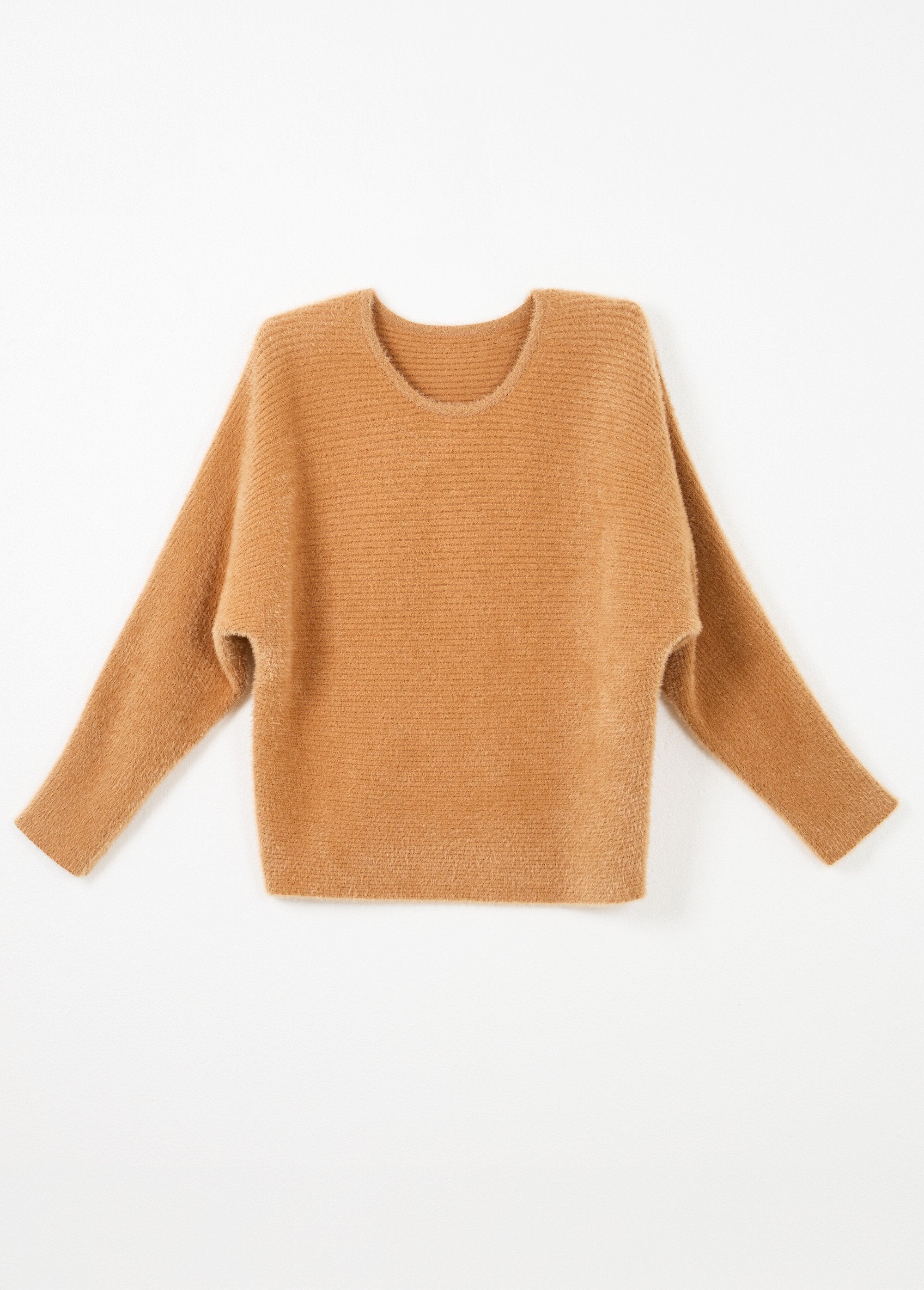 Pull_côtelé_col_rond_sans_emmanchures_boîte_Camel_AP1_slim