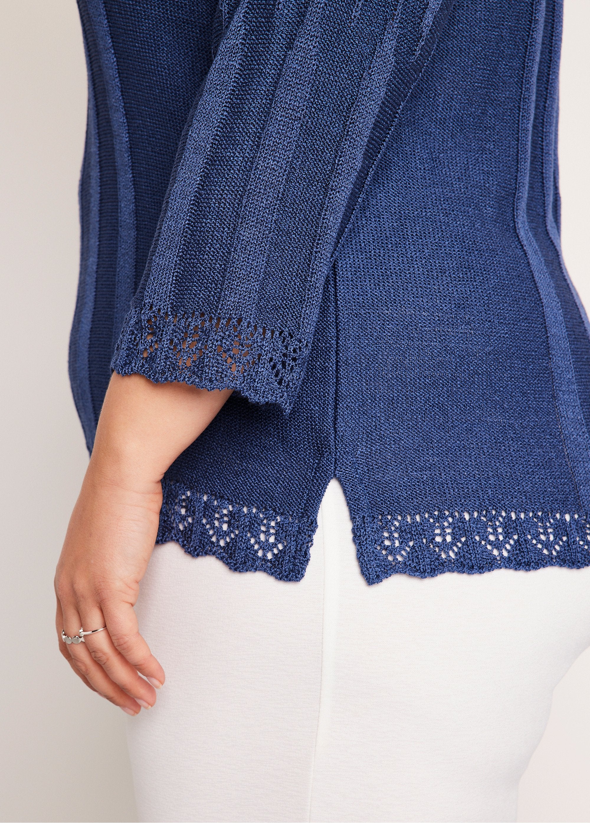 Pull_court_ajouré_col_rond_Bleu_DE2_curvy