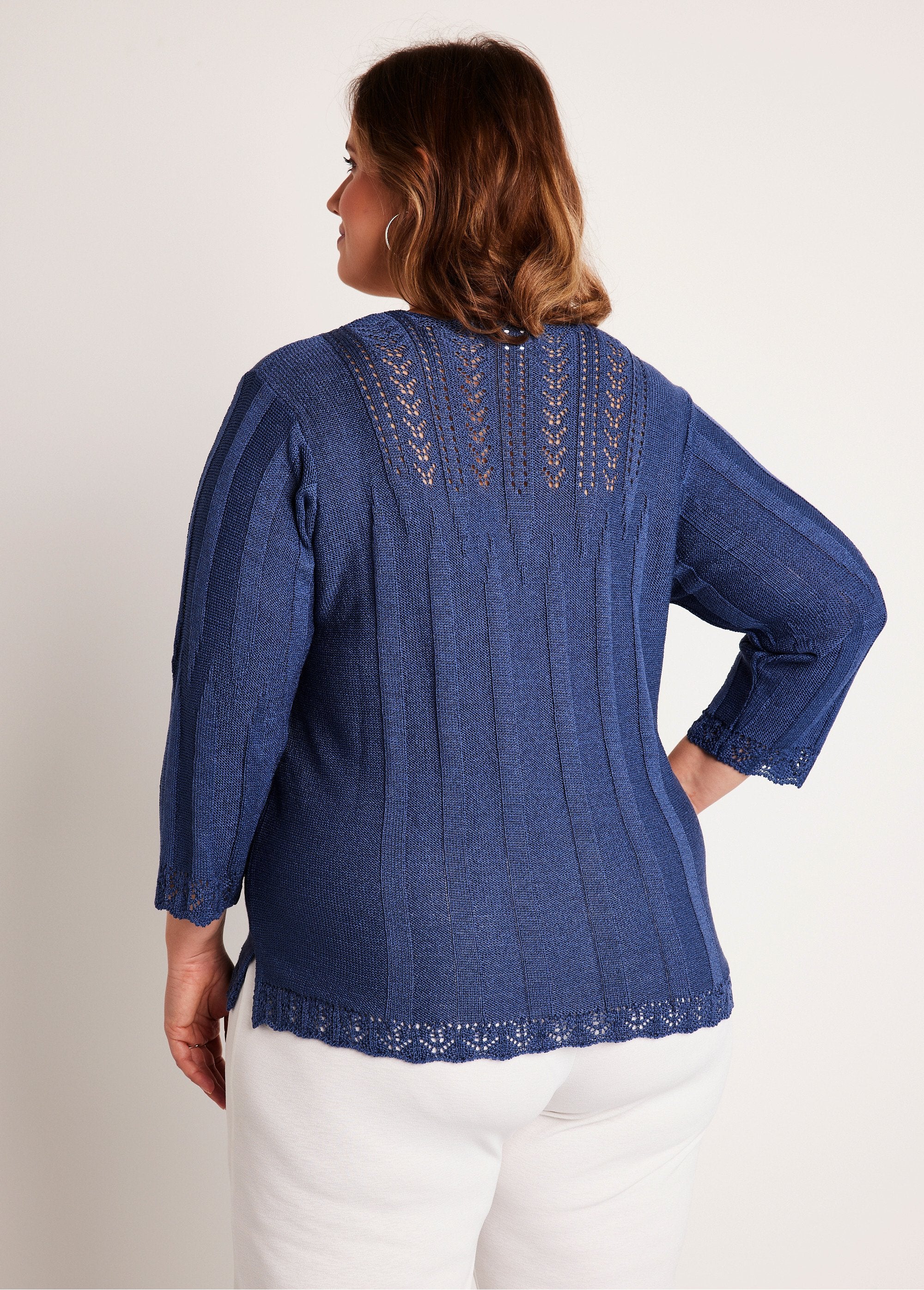 Pull_court_ajouré_col_rond_Bleu_DO1_curvy