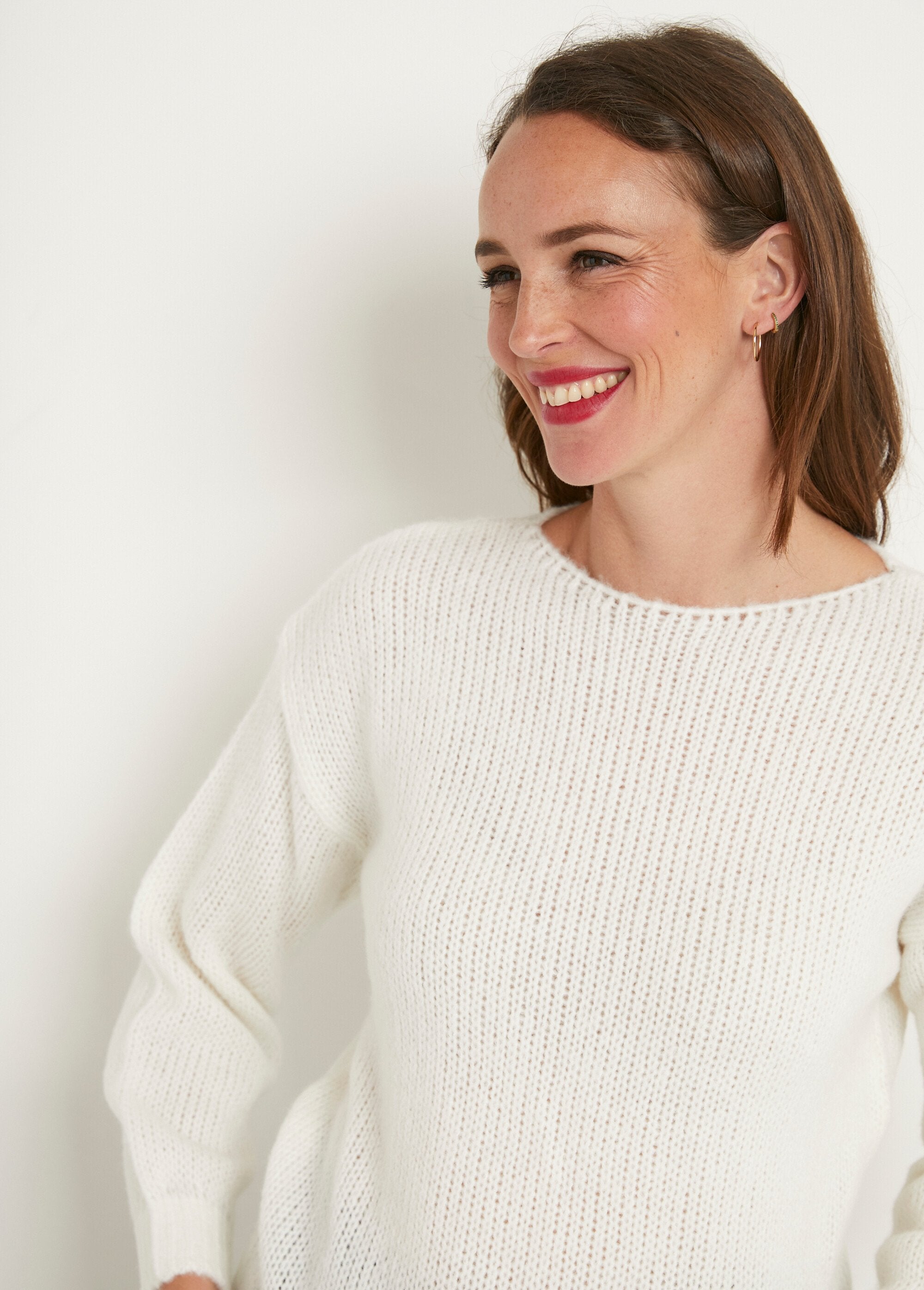 Pull_court_ample_col_rond_grosse_maille_Ecru_DE1_slim