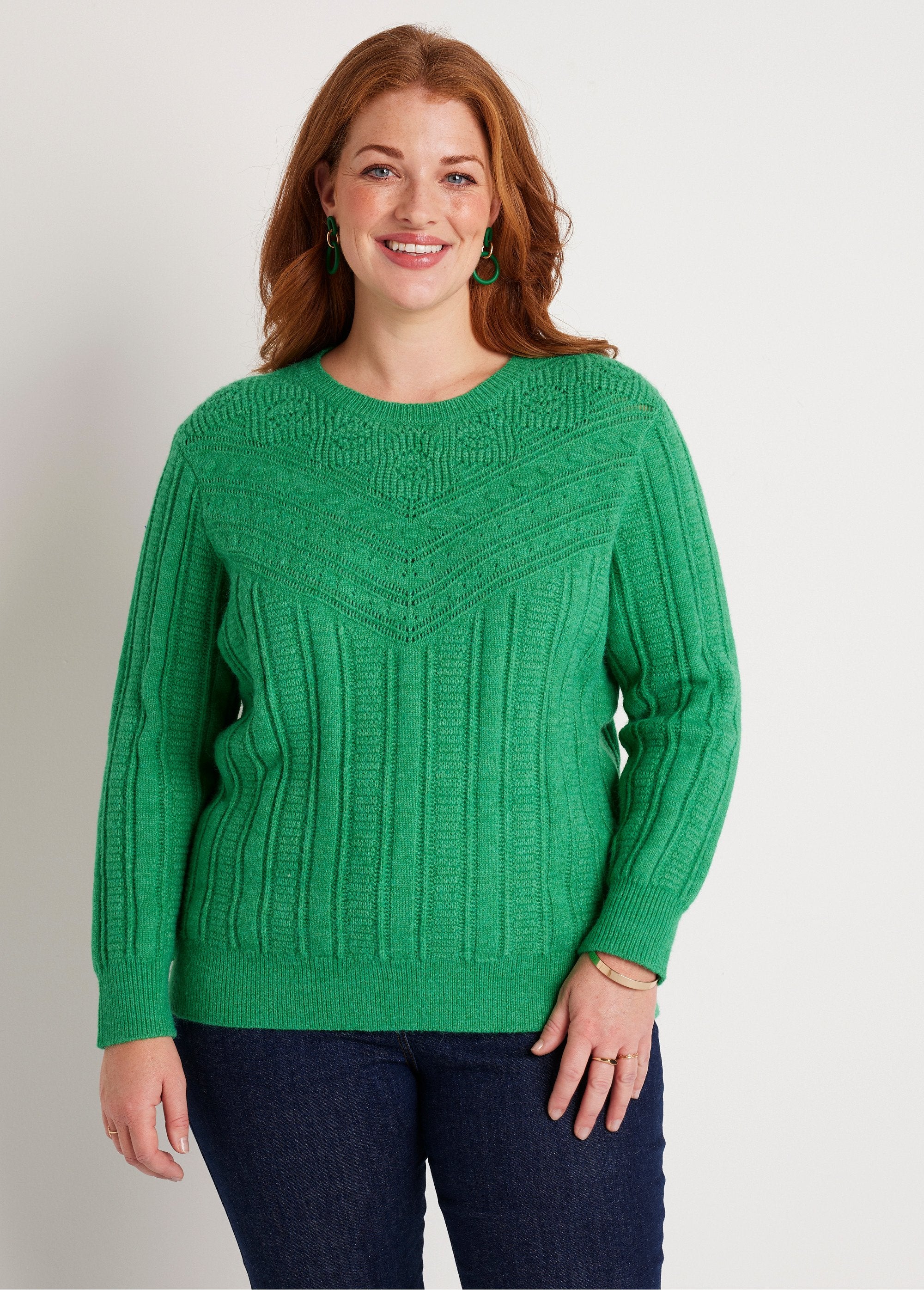 Pull_doux_ajouré_boules_col_rond_Vert_FA1_curvy