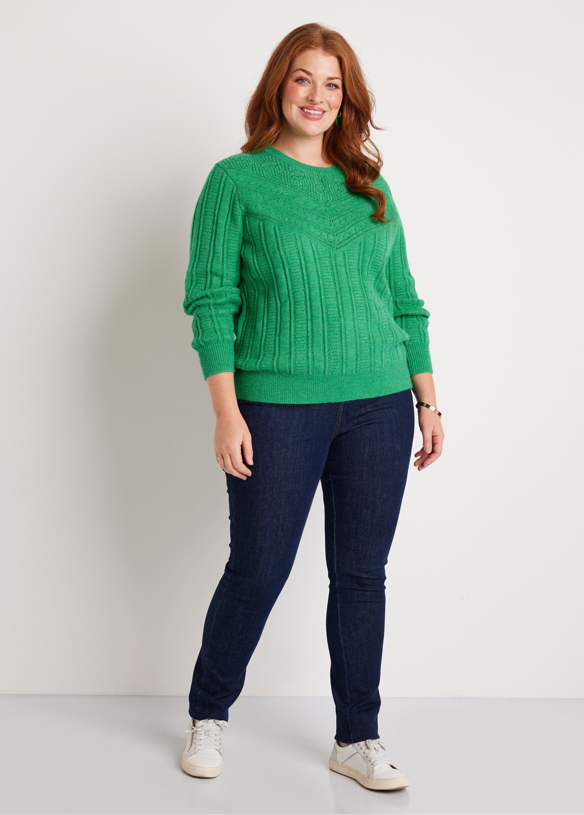 Pull_doux_ajouré_boules_col_rond_Vert_SF1_curvy