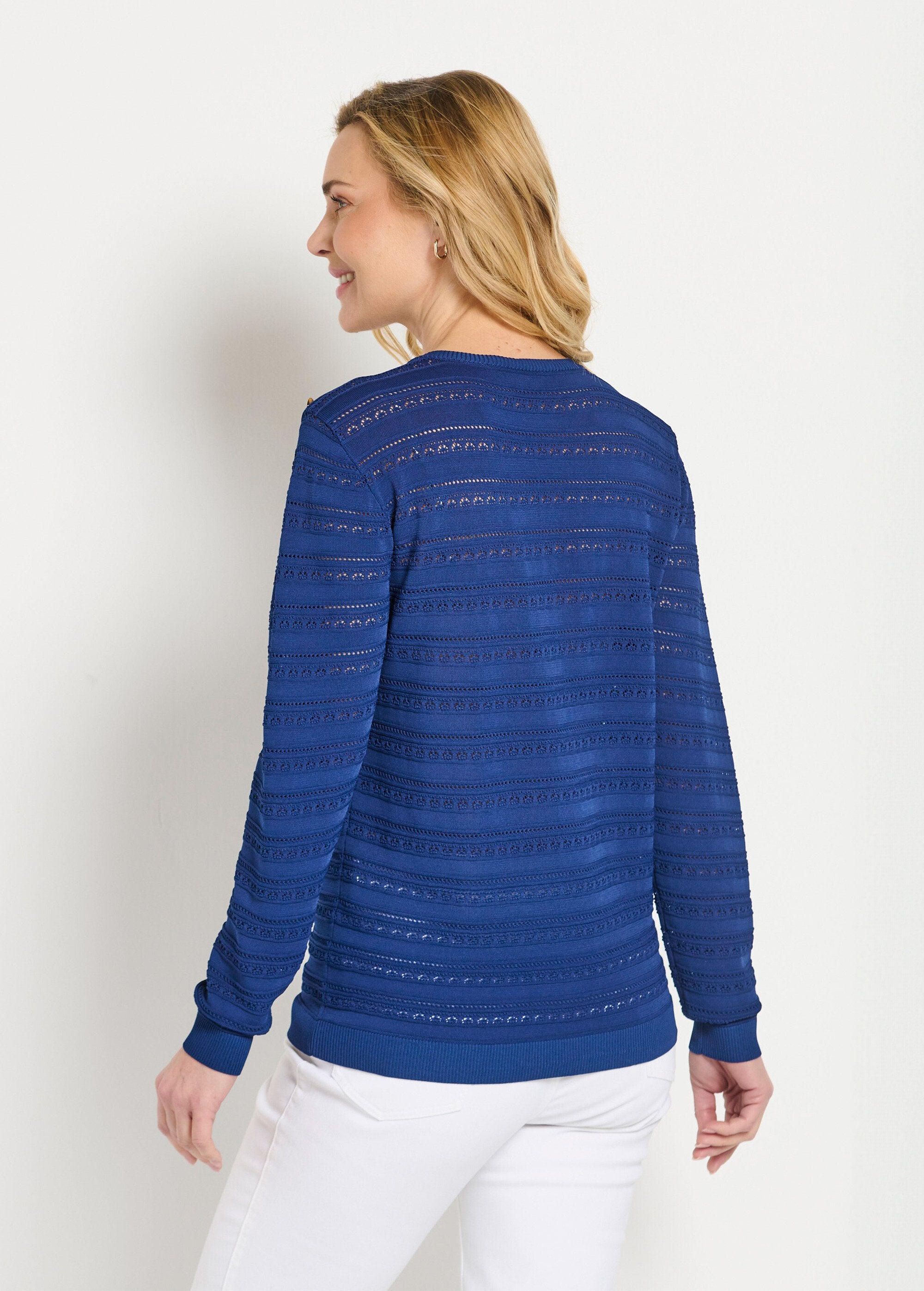 Pull_doux_court_col_rond_uni_manches_longues_Marine_DO1_slim