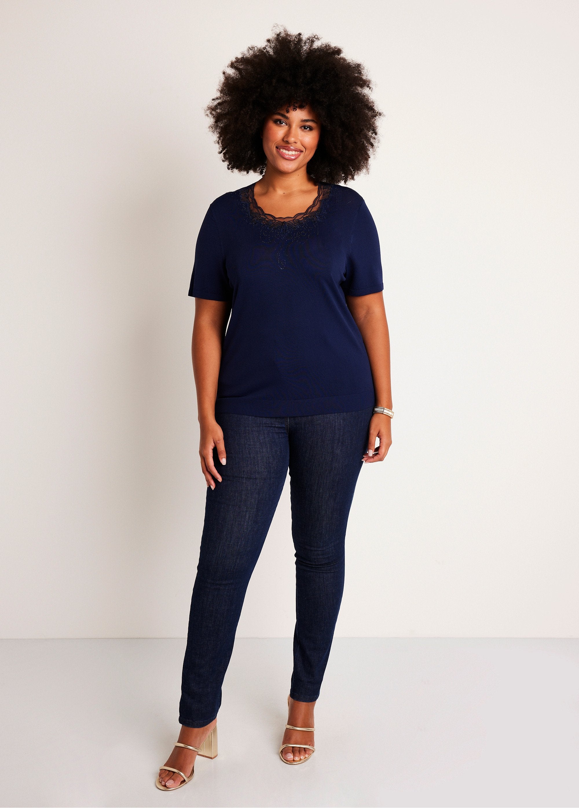 Pull_fin_brodé_manches_courtes_Marine_SF1_curvy