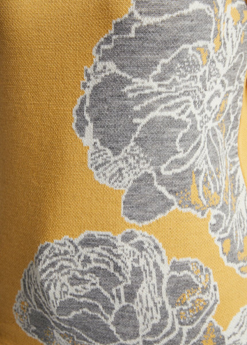 Pull_jacquard_floral_col_rond_avec_laine_Miel_et_gris_DE3_slim