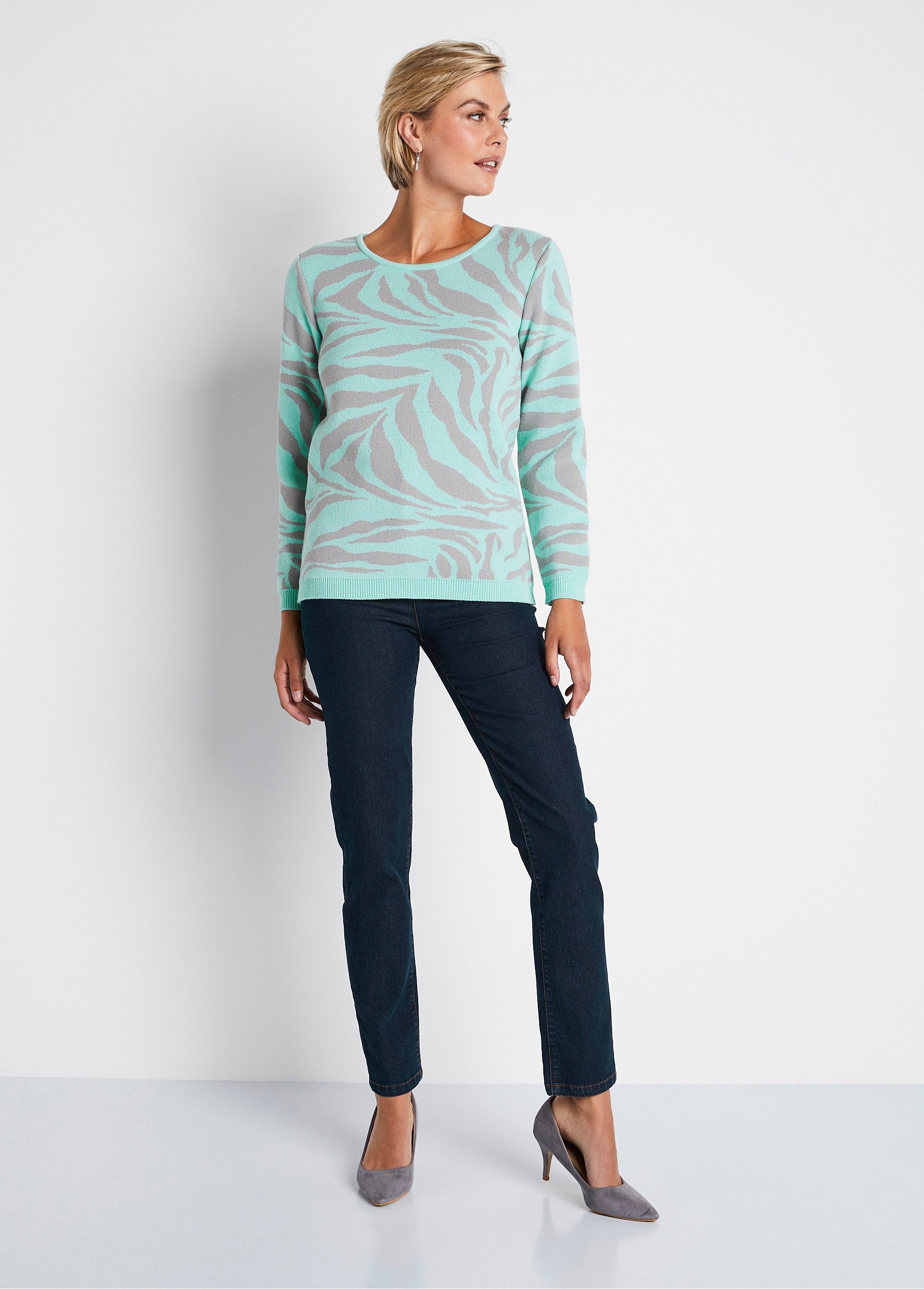 Pull_doux_jacquard_zèbre_col_rond_Onyx_et_gris_SF1_slim