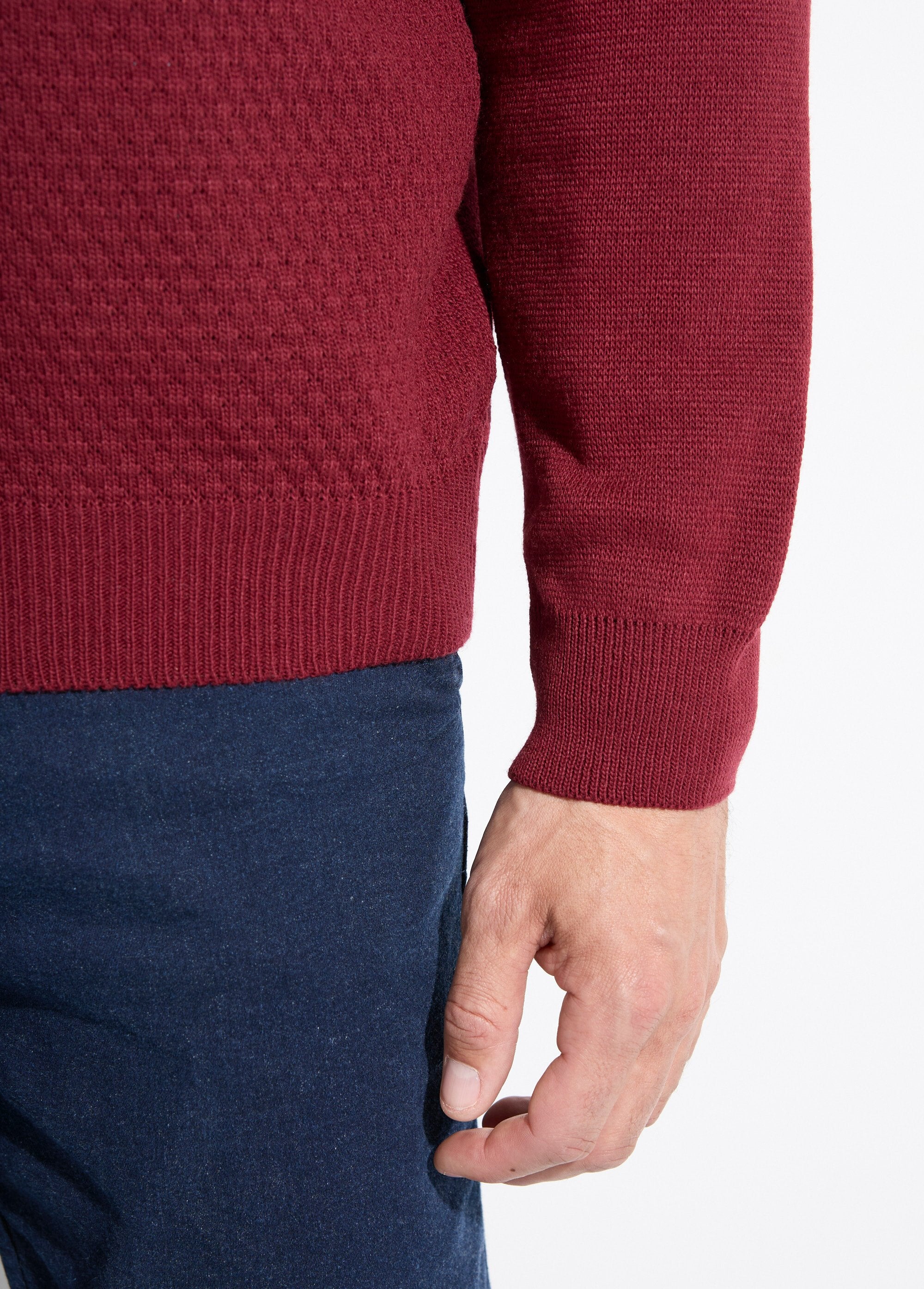 Pull_maille_fantaisie_laine_col_V_manches_longues_Bordeaux_DE2_slim