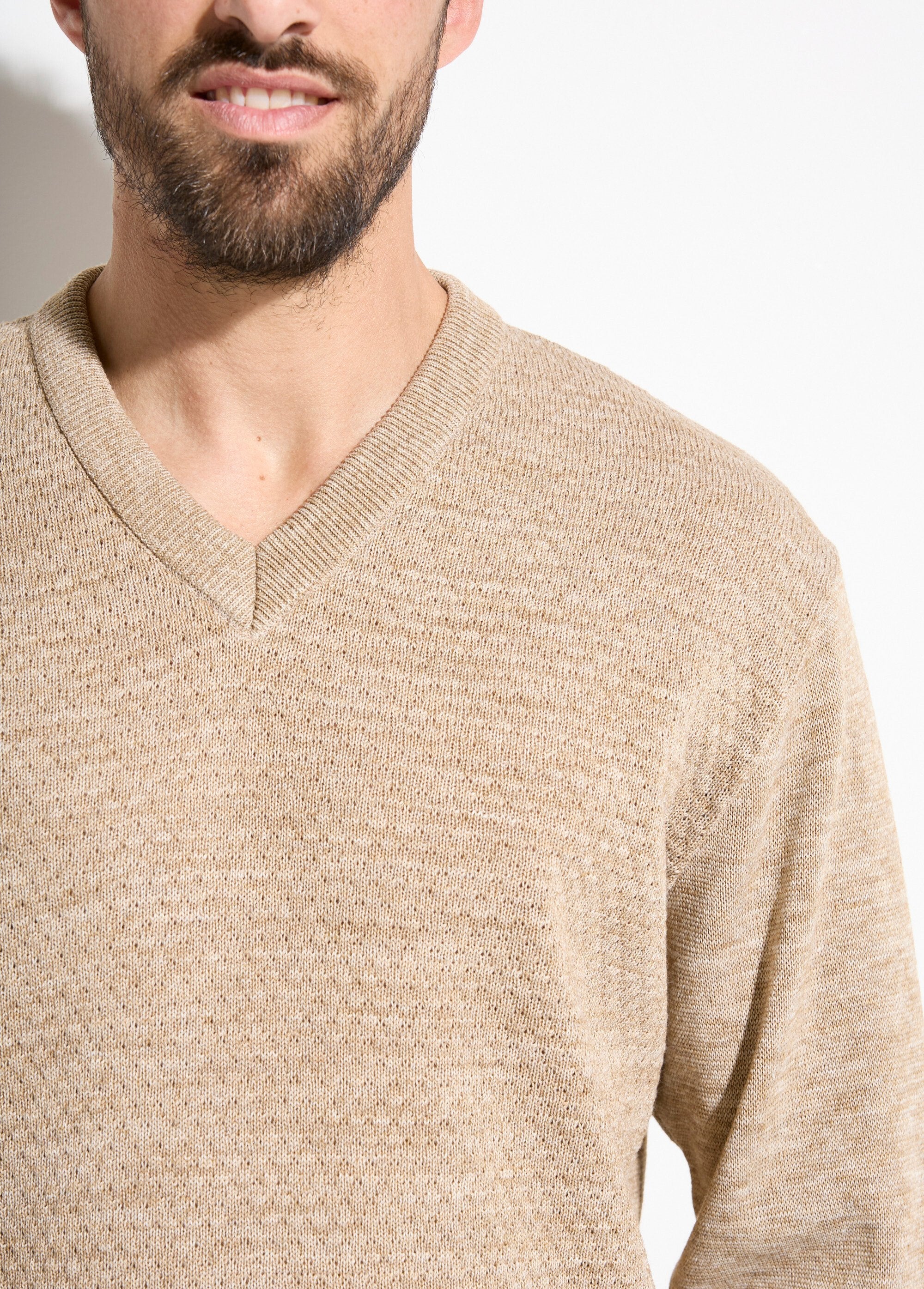 Pull_maille_fantaisie_laine_col_V_manches_longues_Beige_DE1_slim