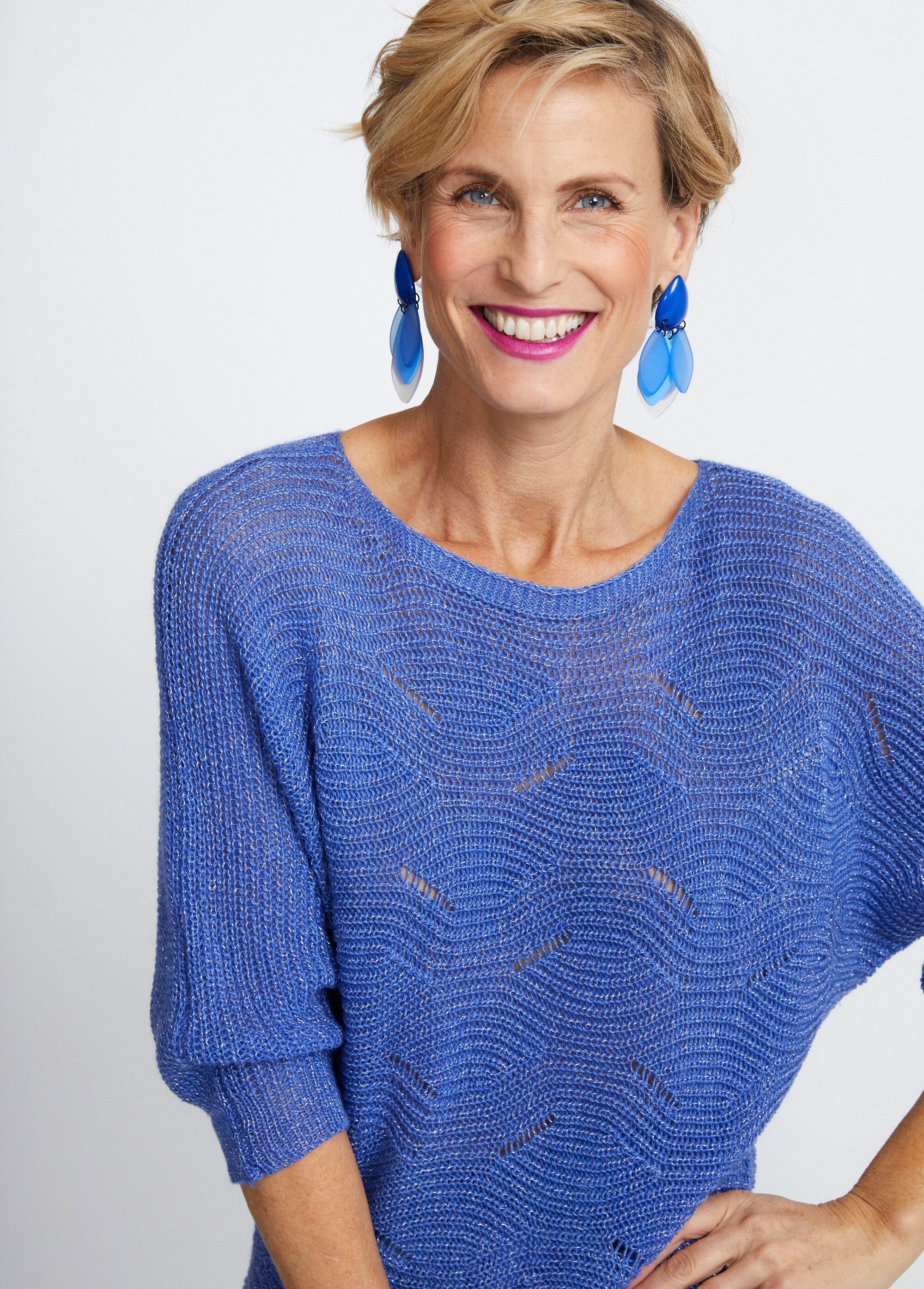 Pull_maille_reliefée_ajourée_volume_boîte_Bleu_DE1_slim