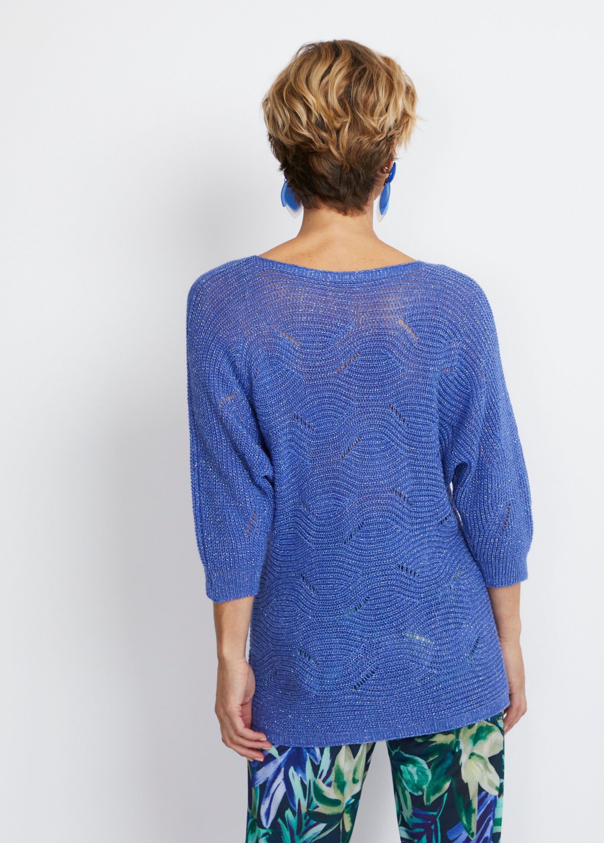 Pull_maille_reliefée_ajourée_volume_boîte_Bleu_DO1_slim