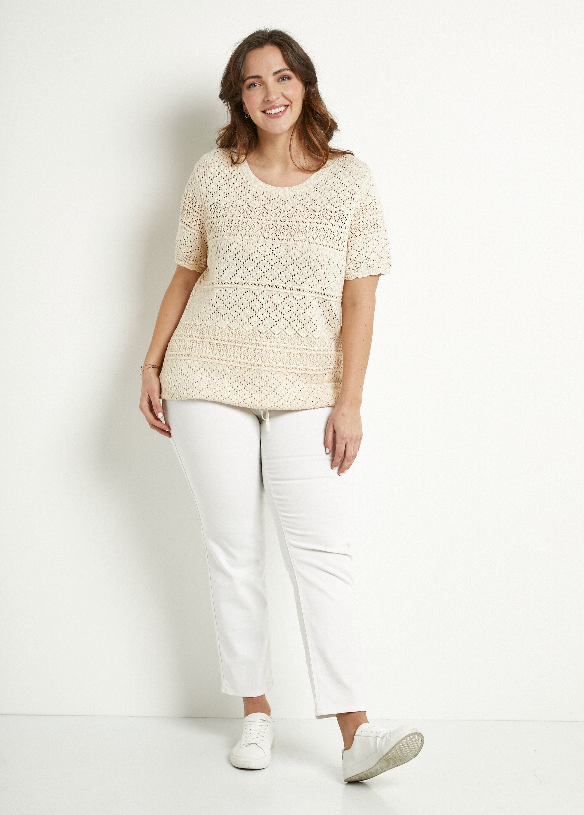 Pull_manches_courtes_blousant_ajouré_col_rond_Ficelle_SF1_curvy