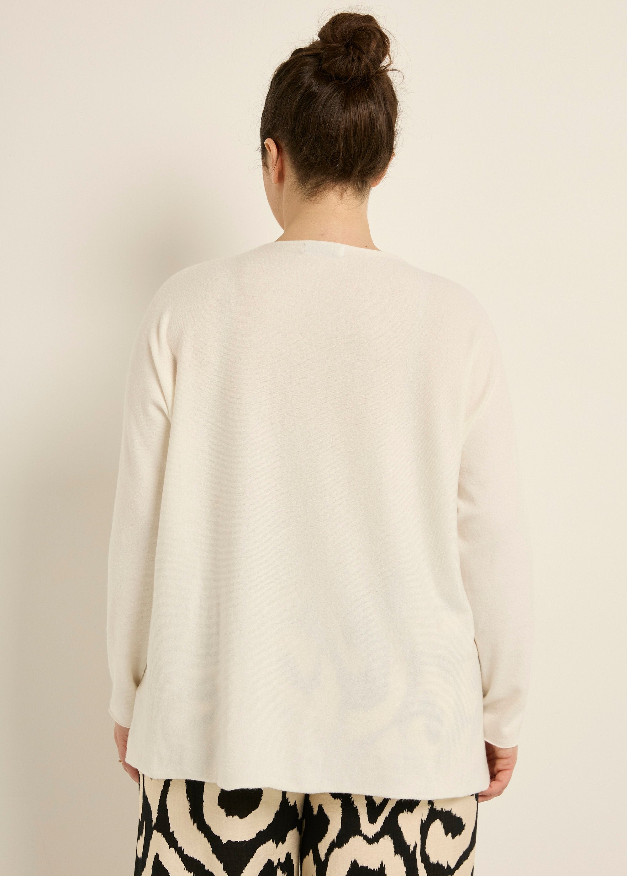 Gebreide_tuniek_met_armsgaten_Blanc_DO1_curvy