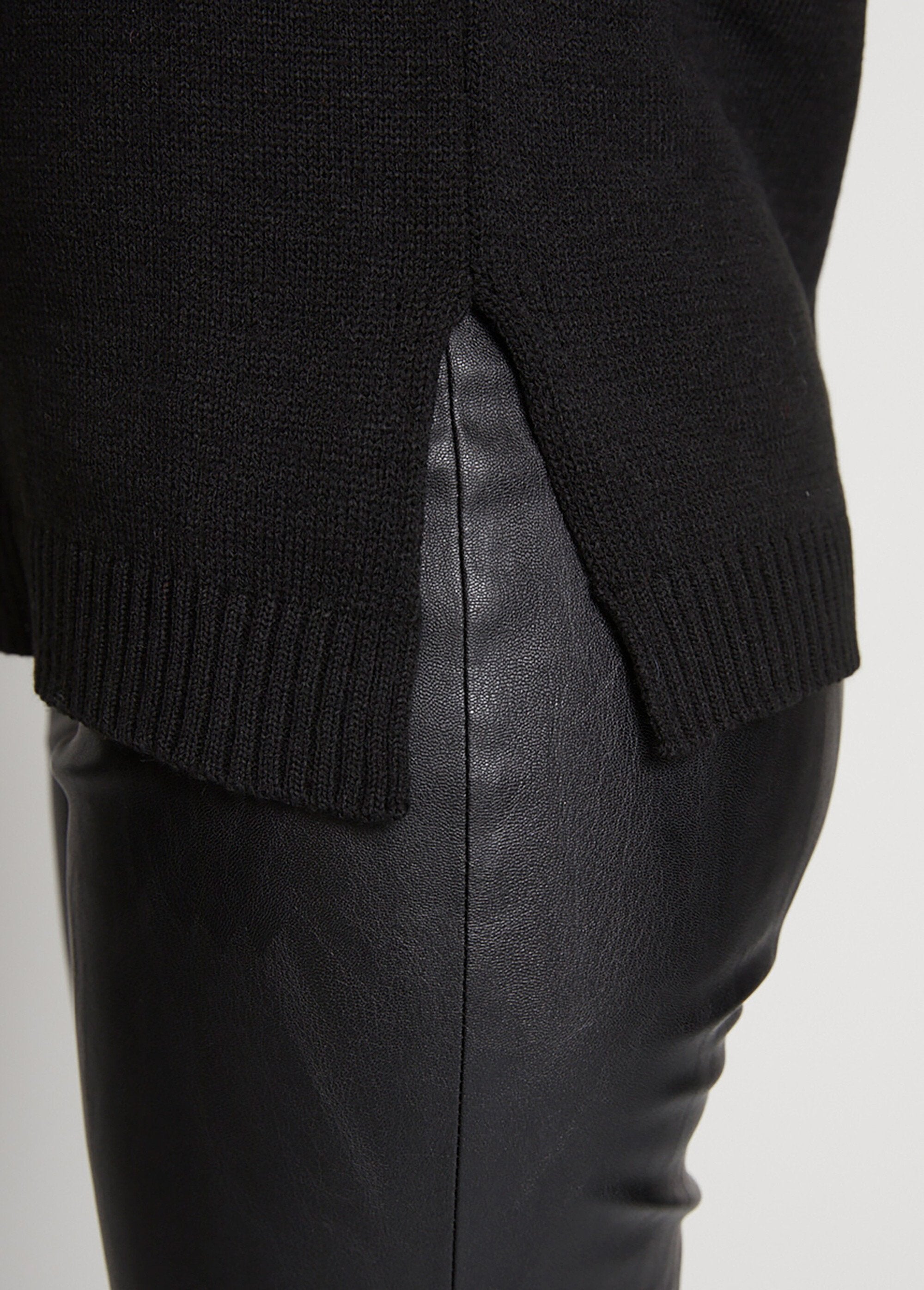 Pull-tunique_jacquard_col_montant_Noir_et_vert_DE2_slim