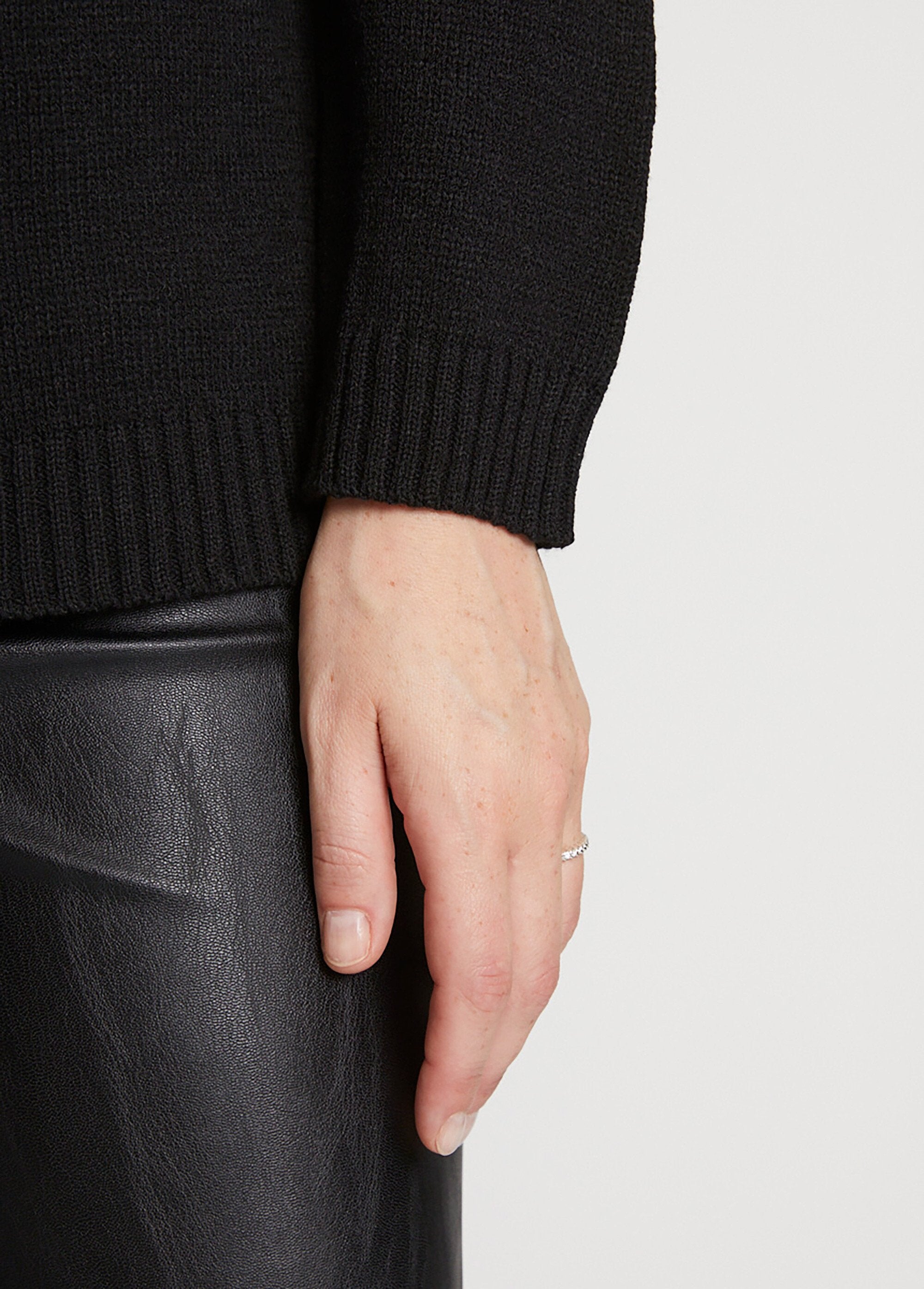 Pull-tunique_jacquard_col_montant_Noir_et_vert_DE3_slim