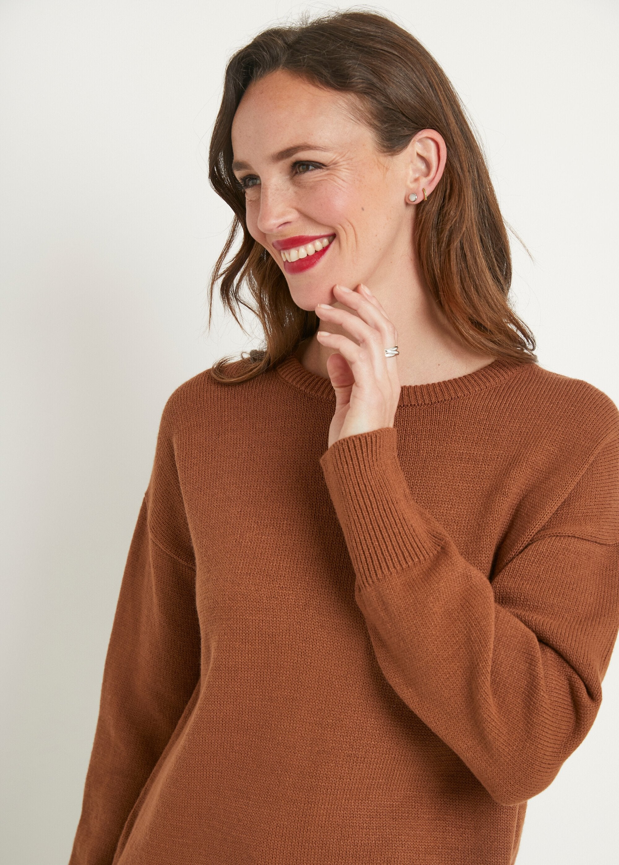 Effen_lange_tuniek_met_ronde_hals_en_knopen_Caramel_DE1_slim