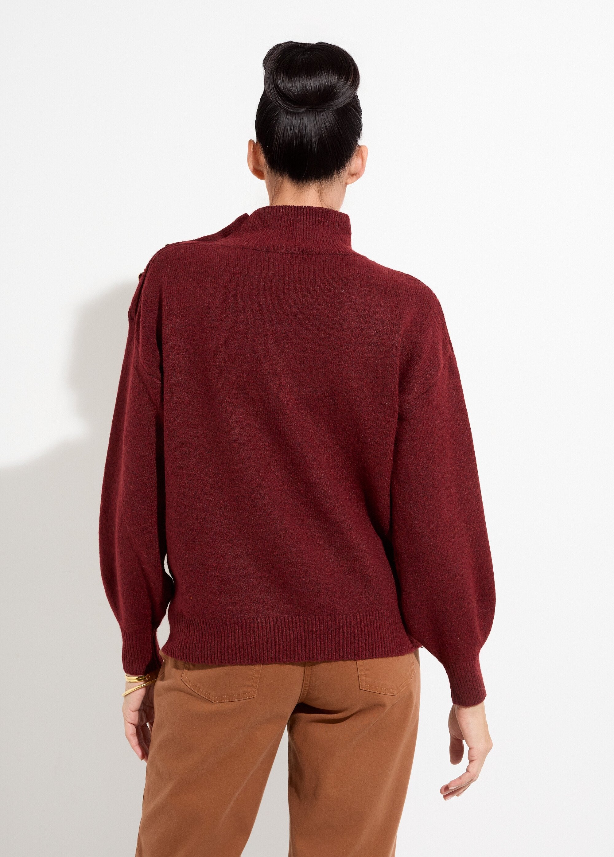 Pull_col_montant_boutons_bijou_métal_Bordeaux_DO1_slim
