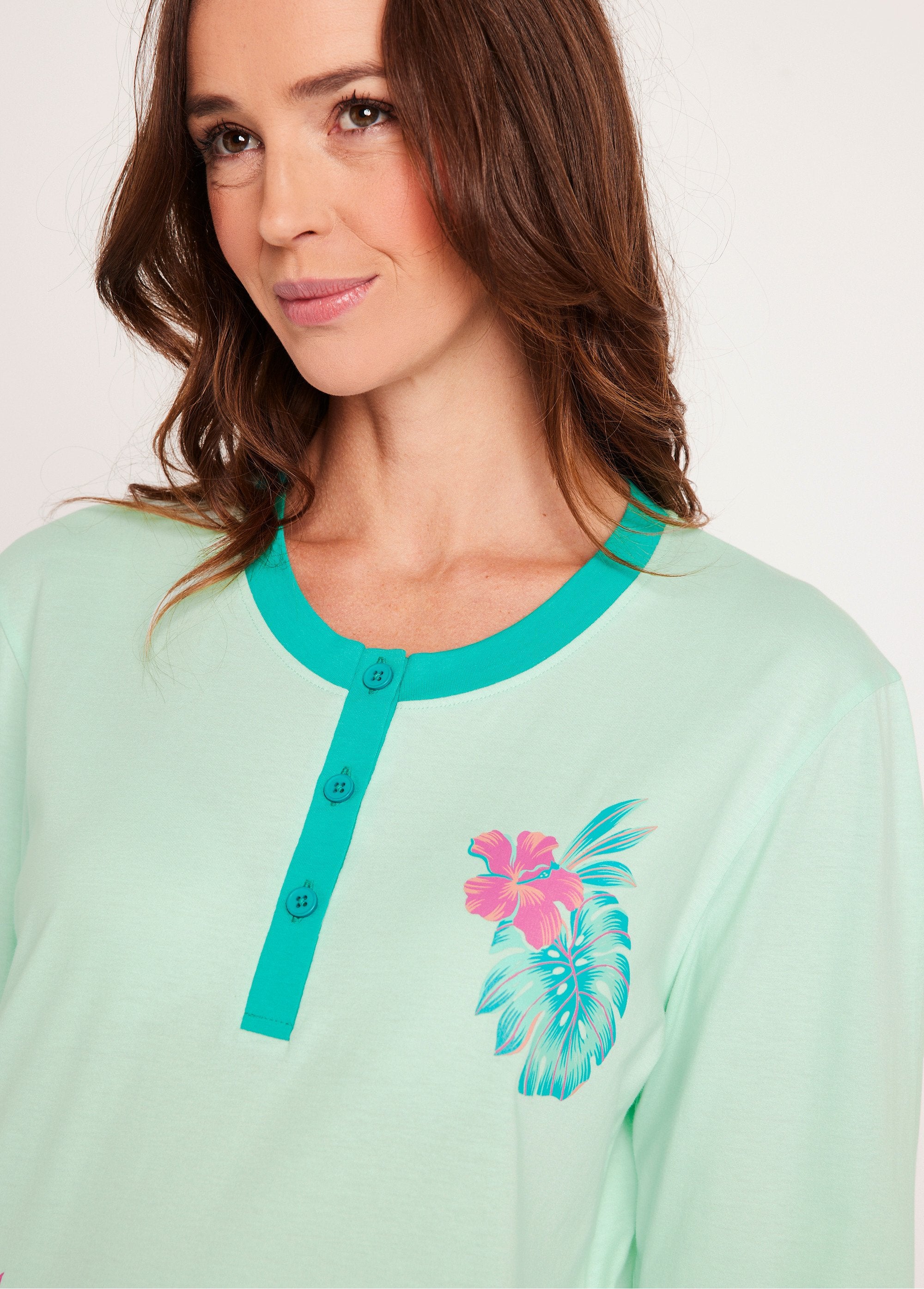 Pyjama_boutonné_coton_motif_exotique_Imprime_tropical_DE1_slim