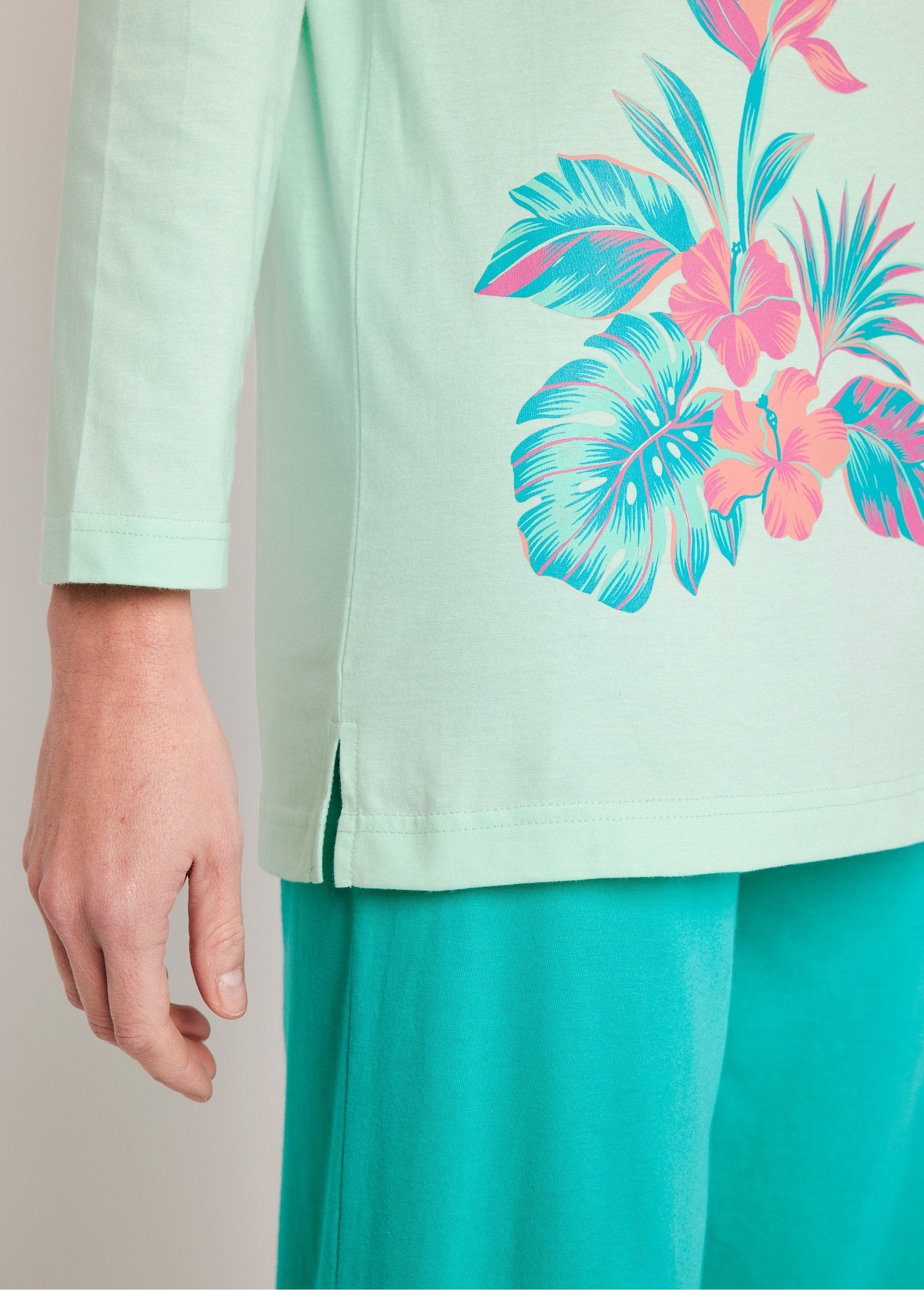 Pyjama_boutonné_coton_motif_exotique_Imprime_tropical_DE3_slim