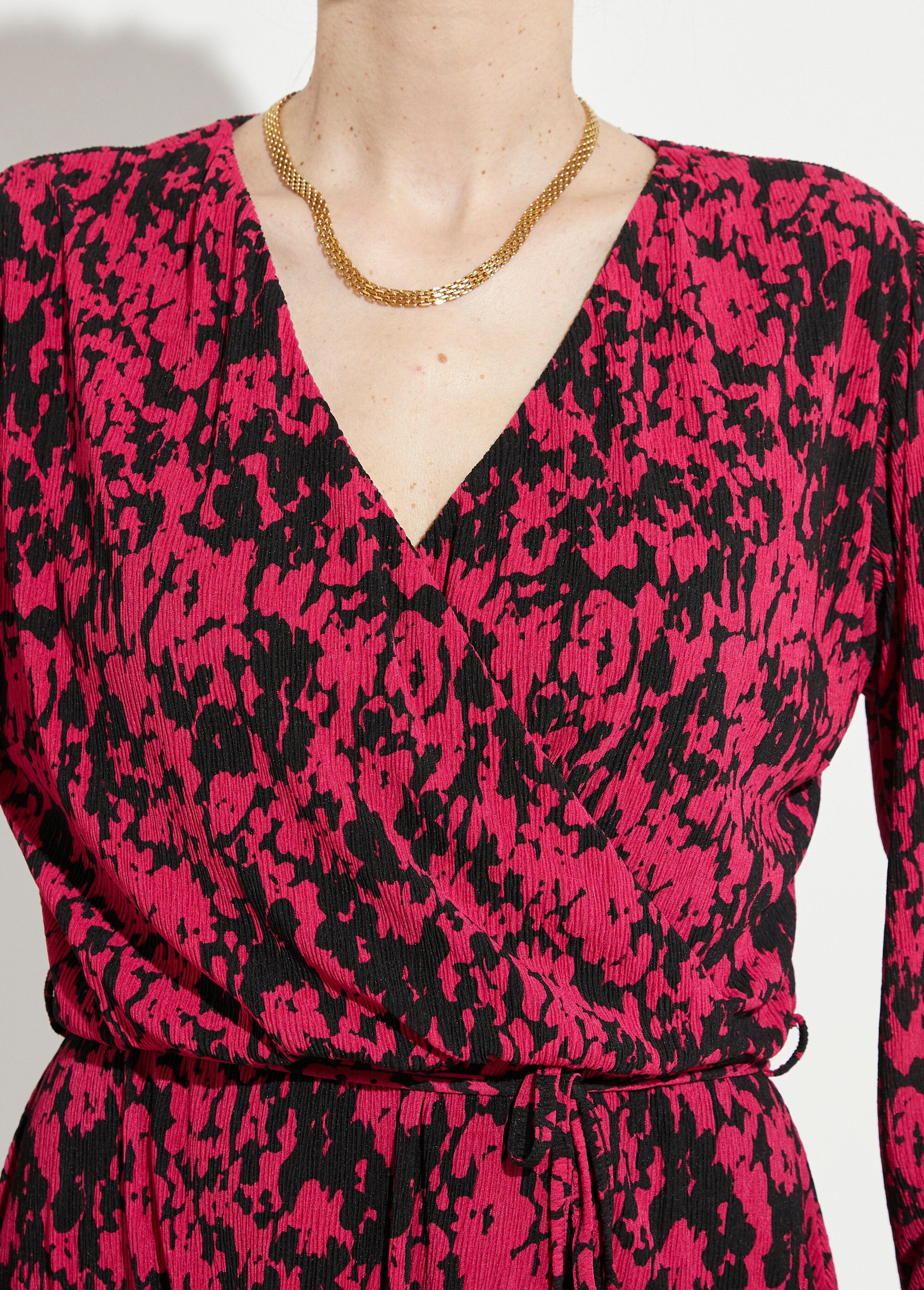 Robe_courte_cache-coeur_imprimé_tachiste_Noir_et_fuchsia_DE1_slim