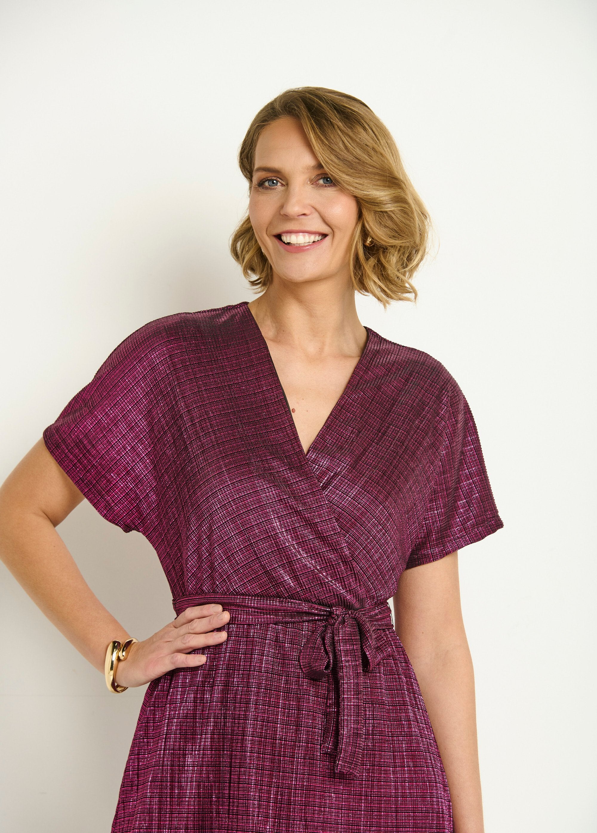 Robe_courte_cache-coeur_motif_métallisé_Rose_DE1_slim