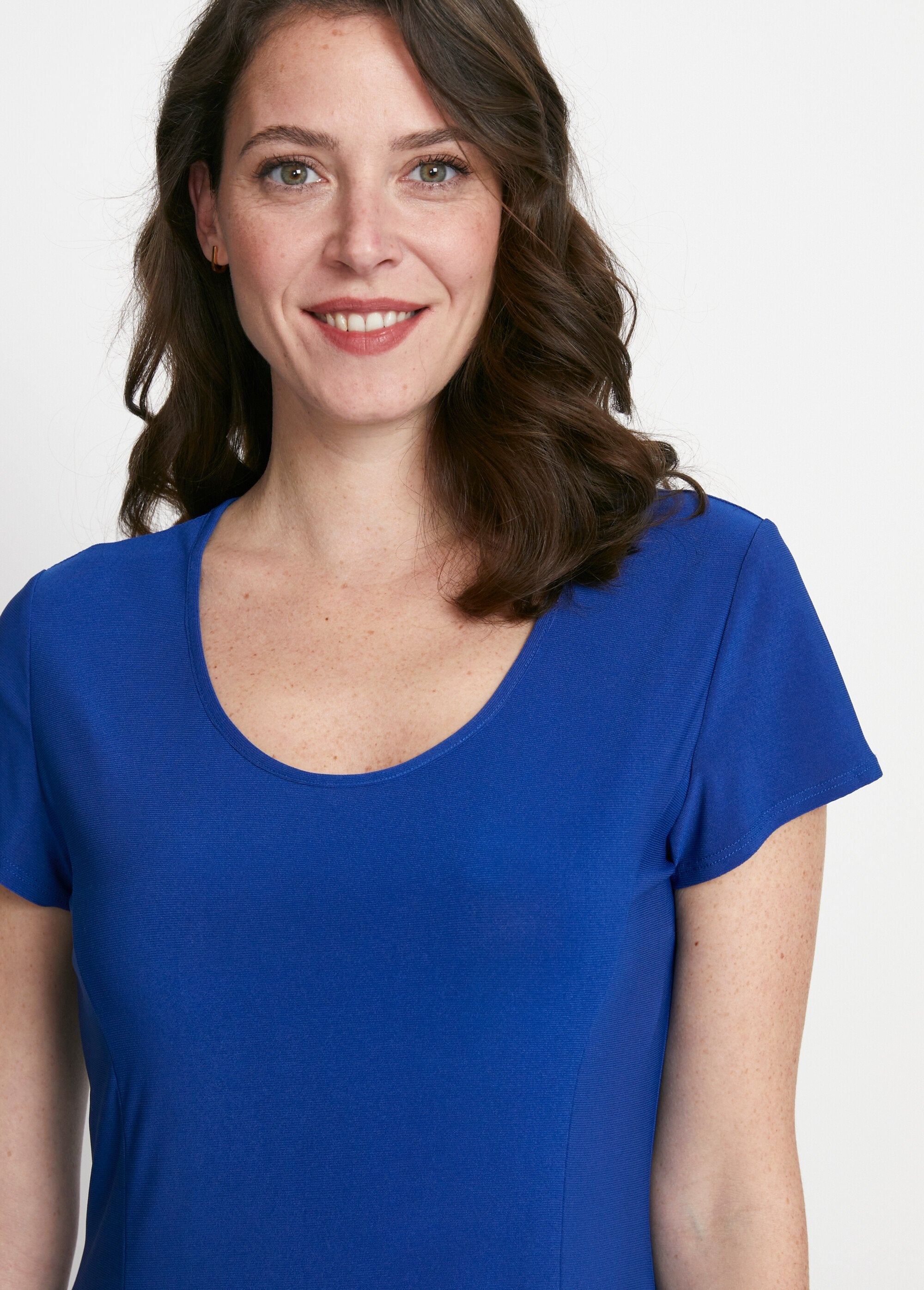 Robe_courte_galbée_évasée_Bleu_DE1_slim