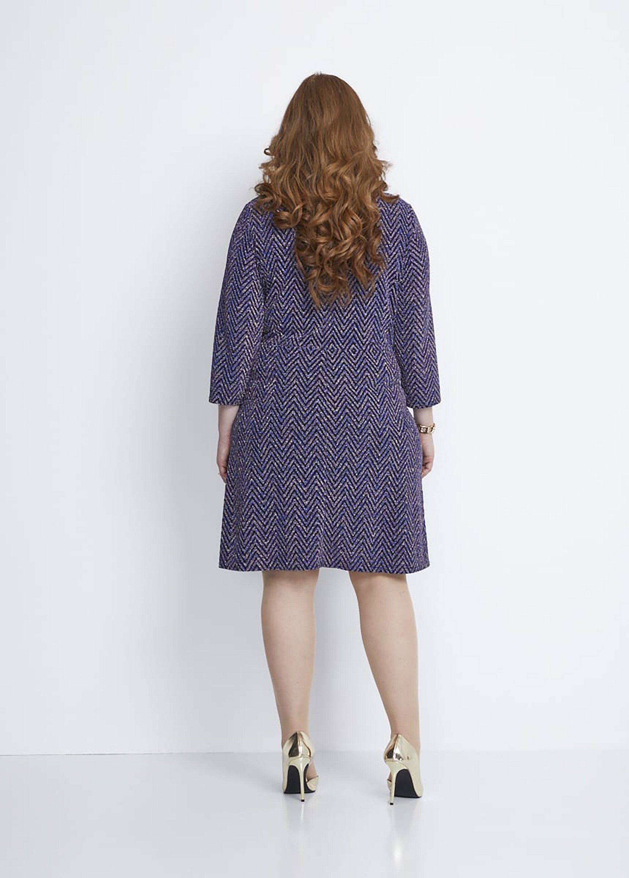 Robe_courte_effet_cache-coeur_maille_pailletée_Bleu_DO1_curvy